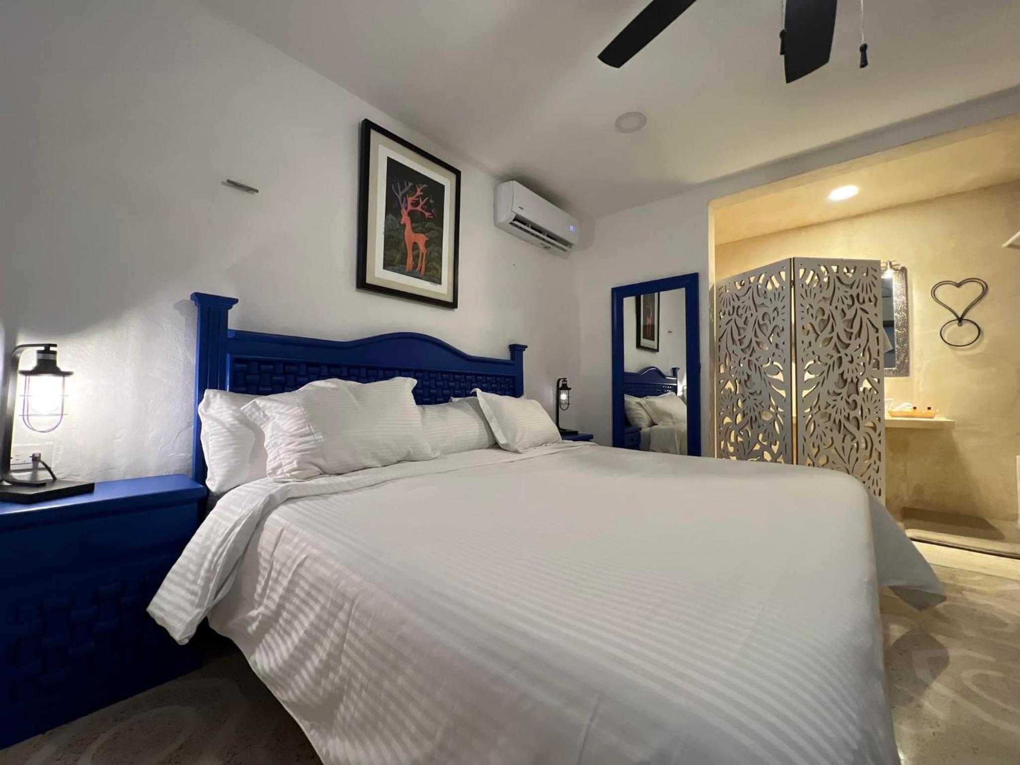 Queen Room photo 3
