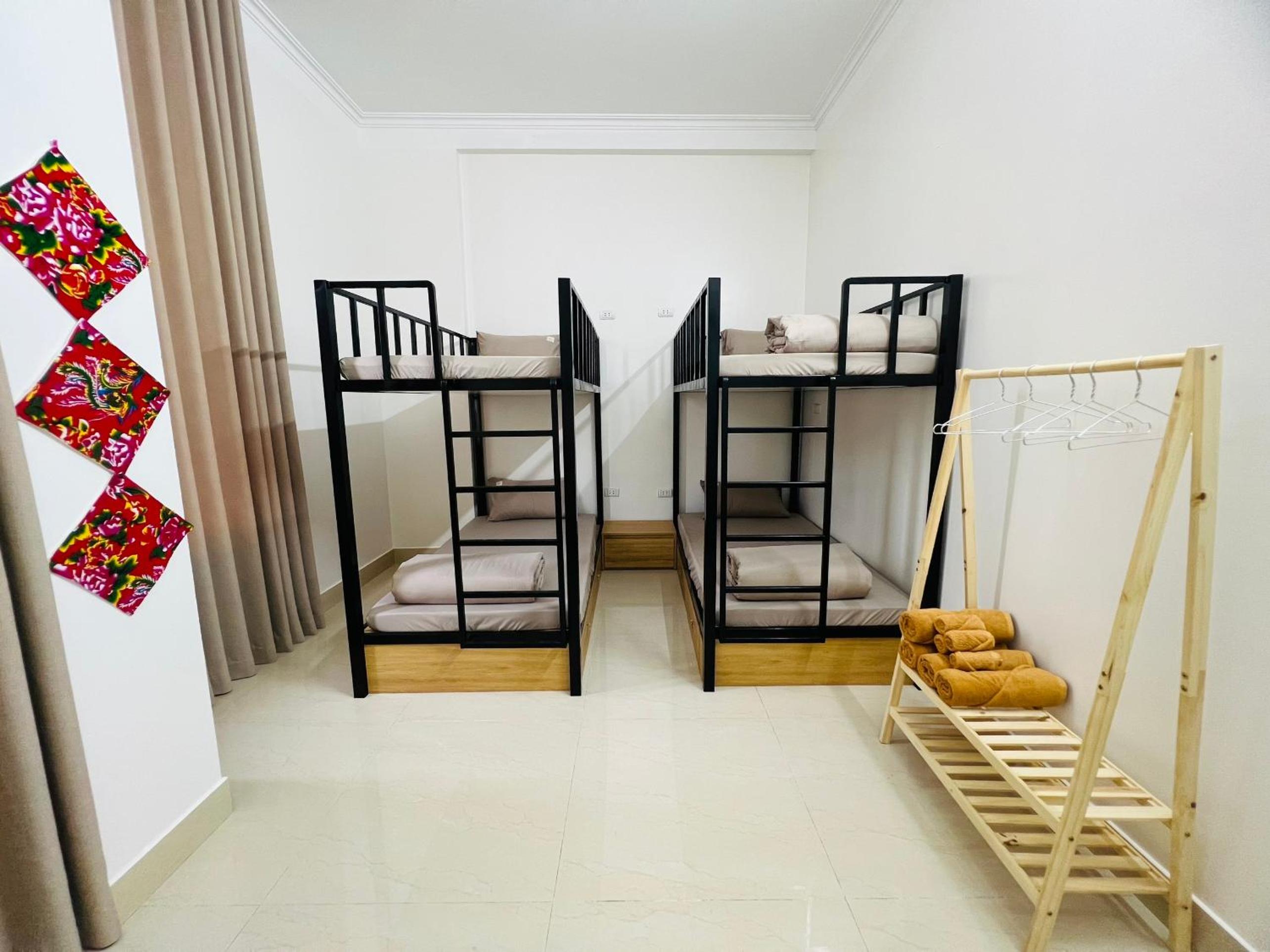 4-Bed Mixed Dormitory Room photo 1