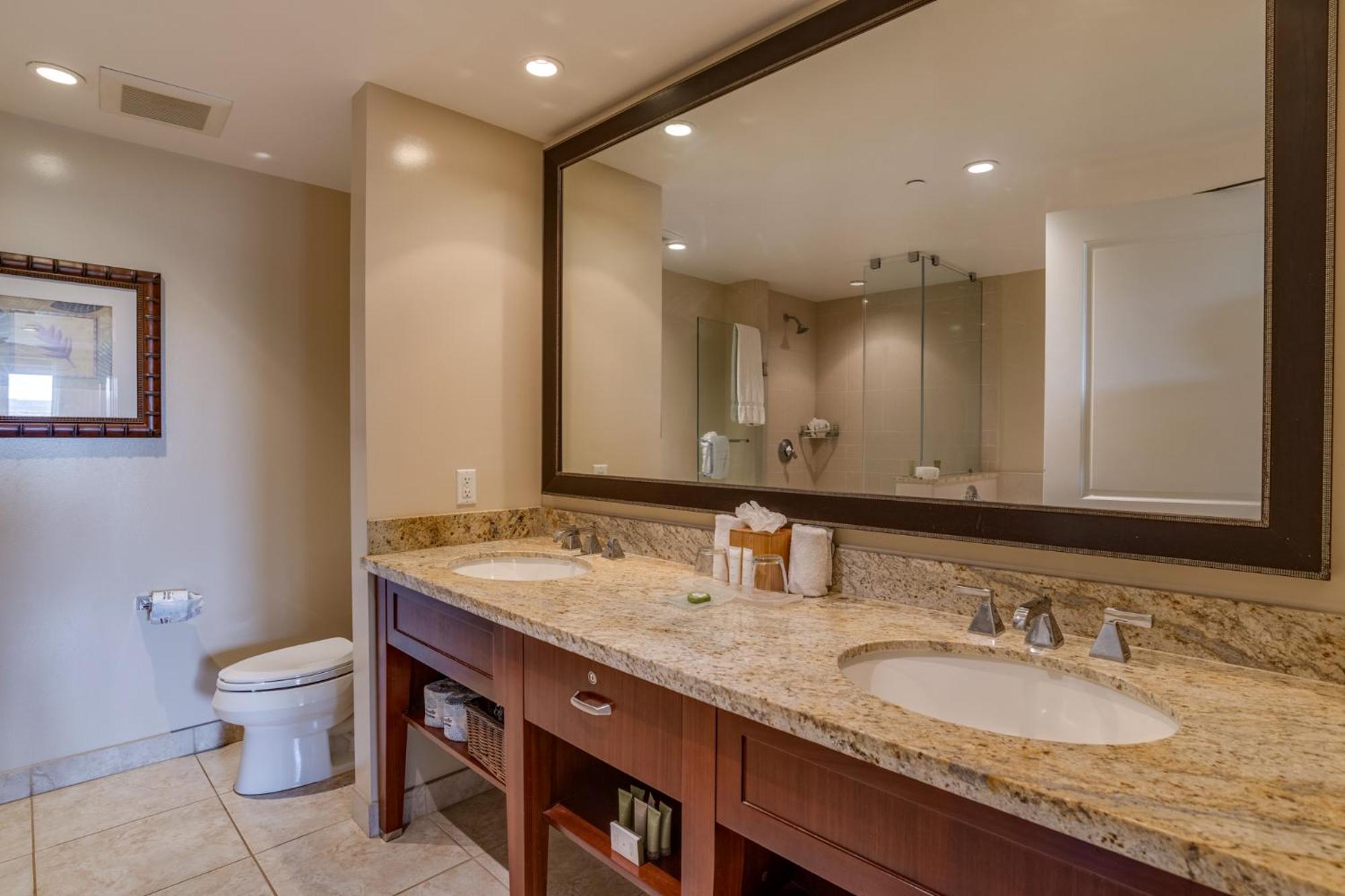 2 Bedroom Partial Ocean View photo 2