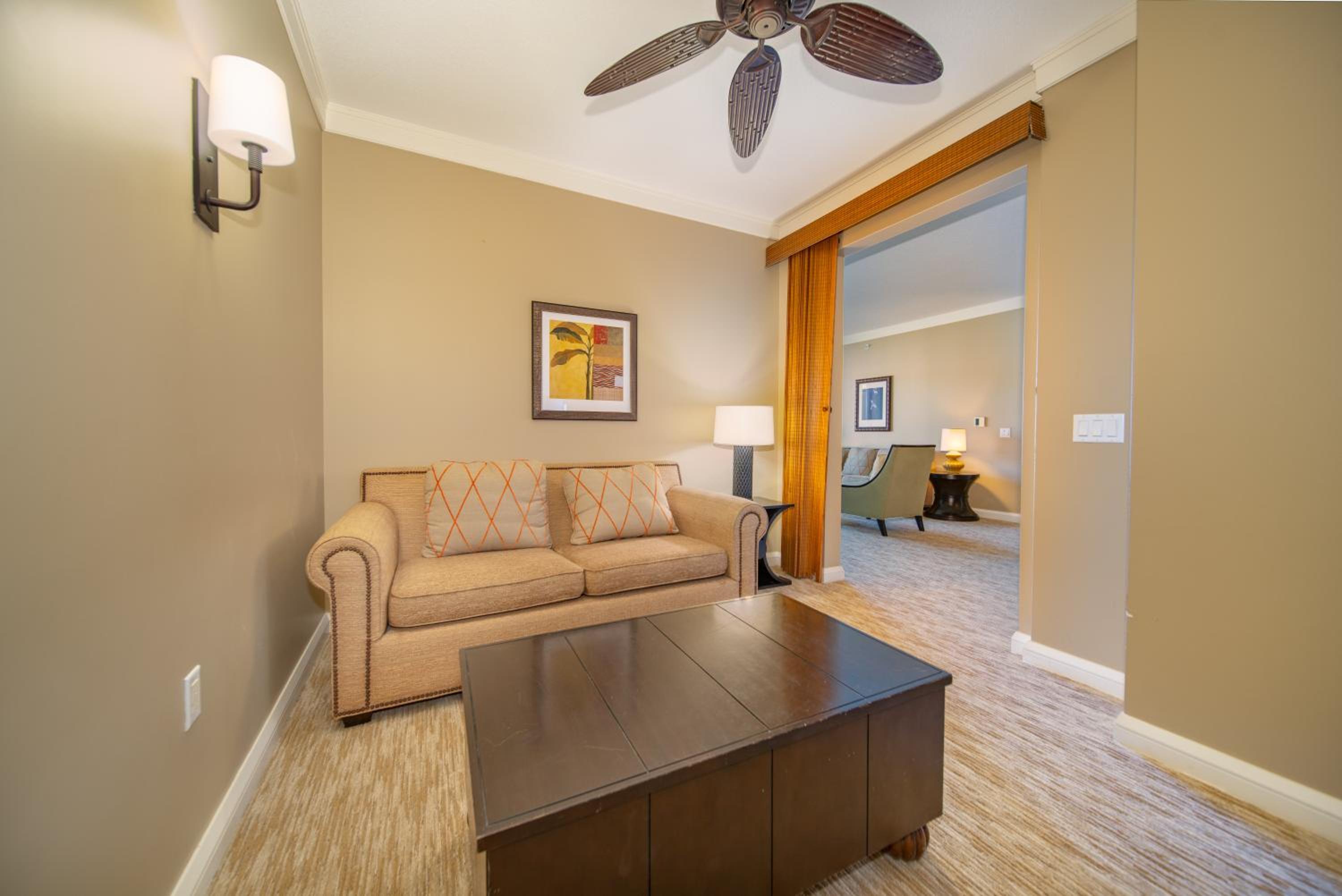 1 Bedroom Resort View with Den photo 2