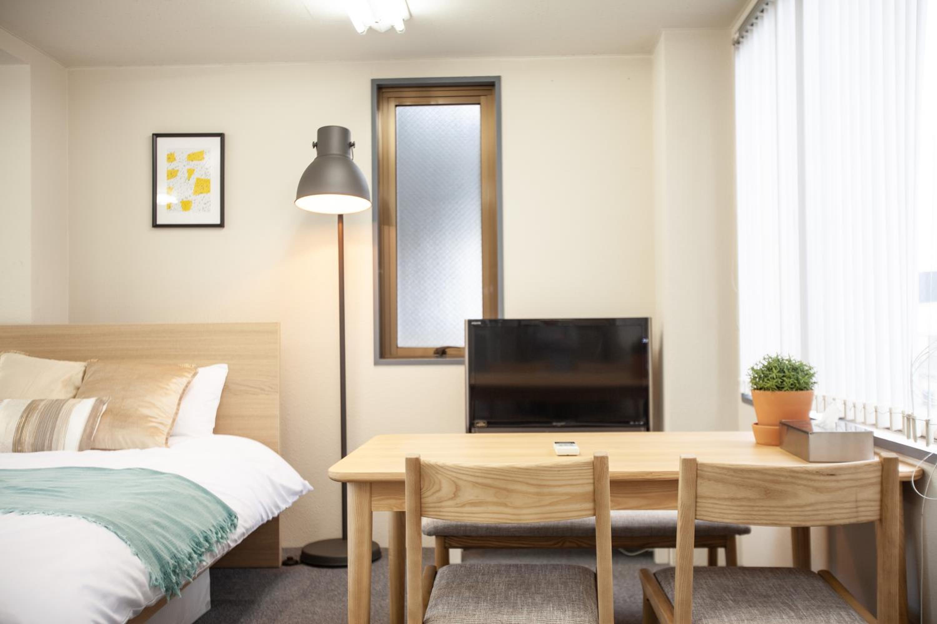 One-Bedroom Apartment photo 2