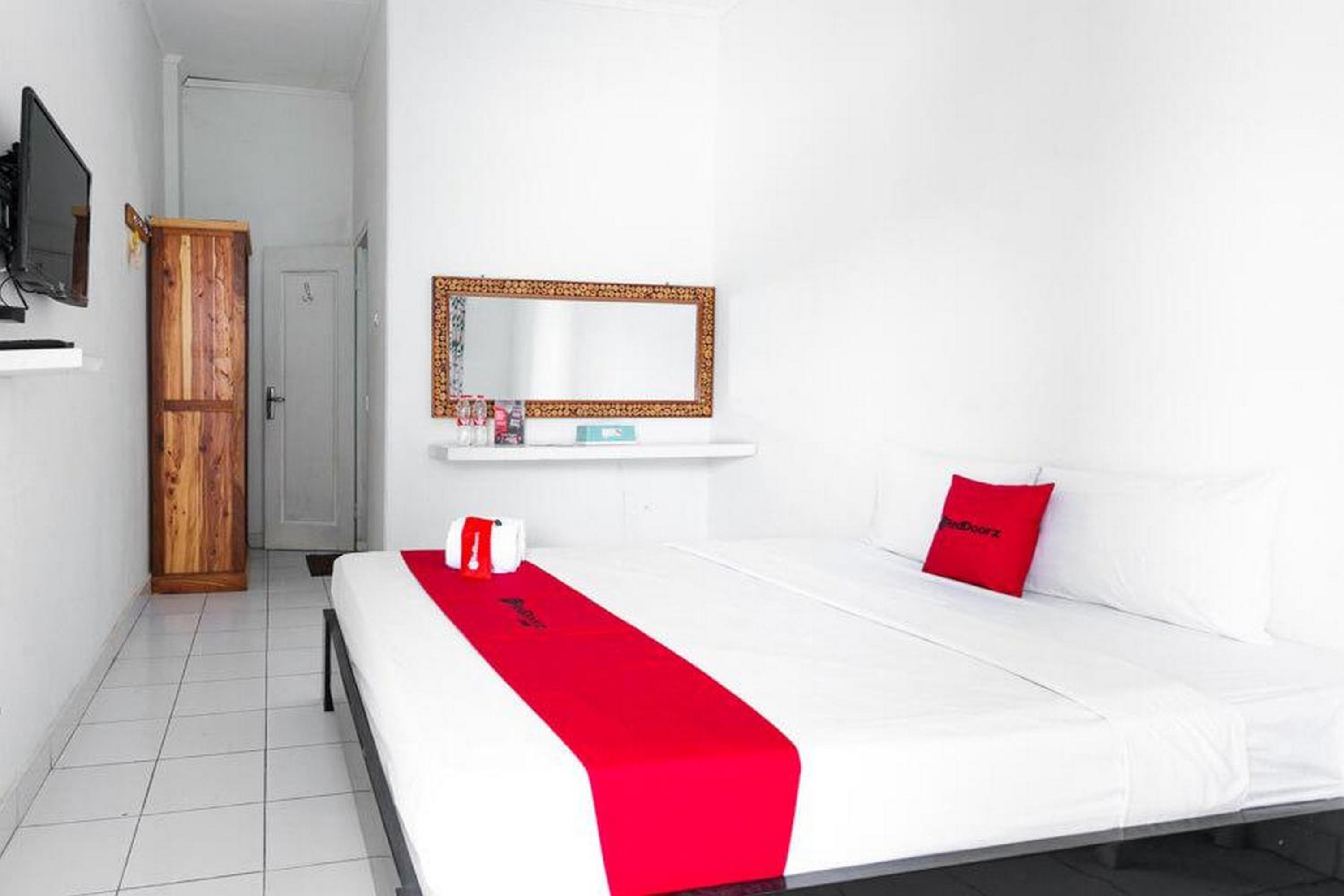 Standard Double Room - Photo 3
