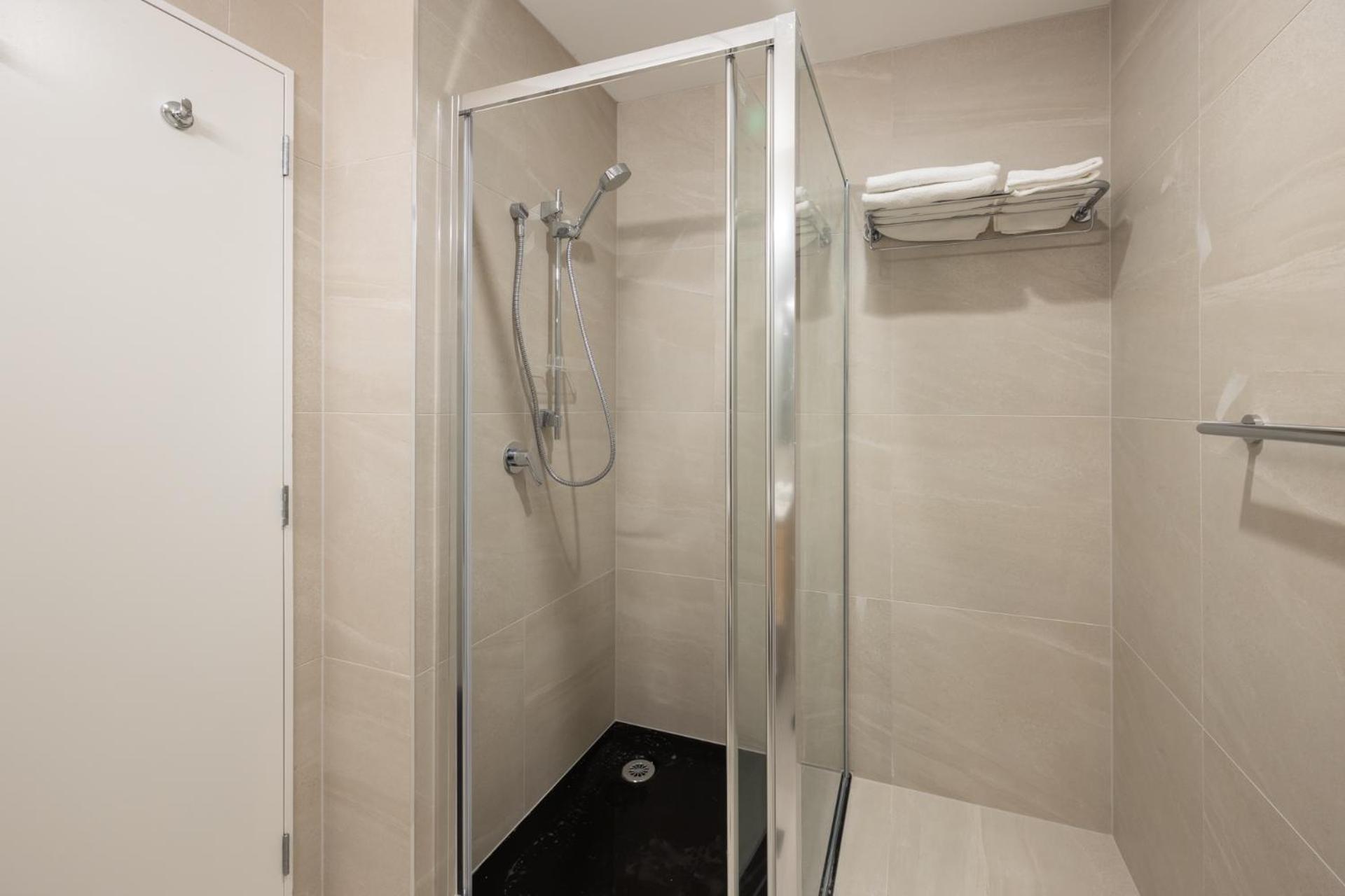 Deluxe Room - Photo 2