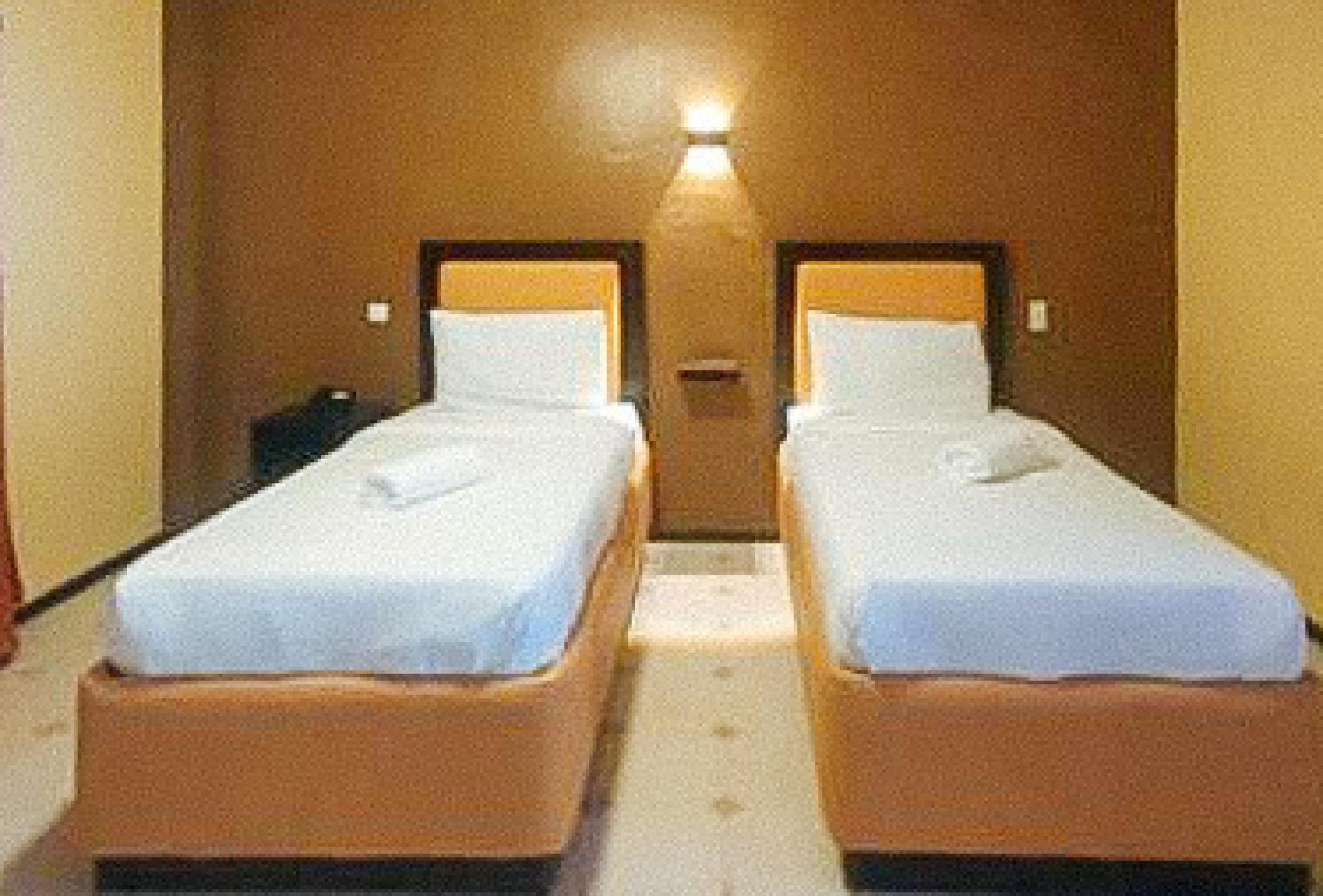 Twin Room - Photo 1