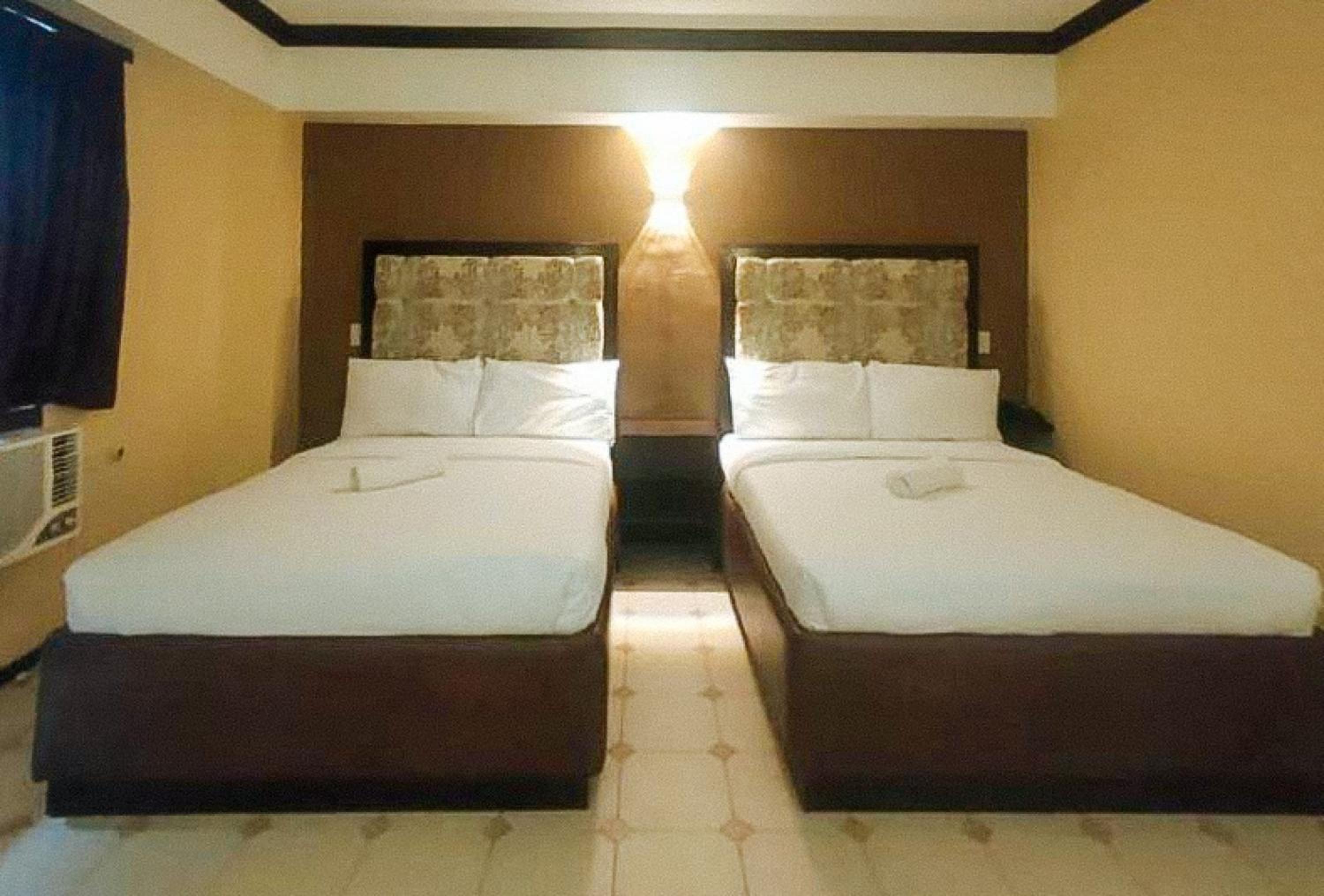 Quadruple Room - Photo 3