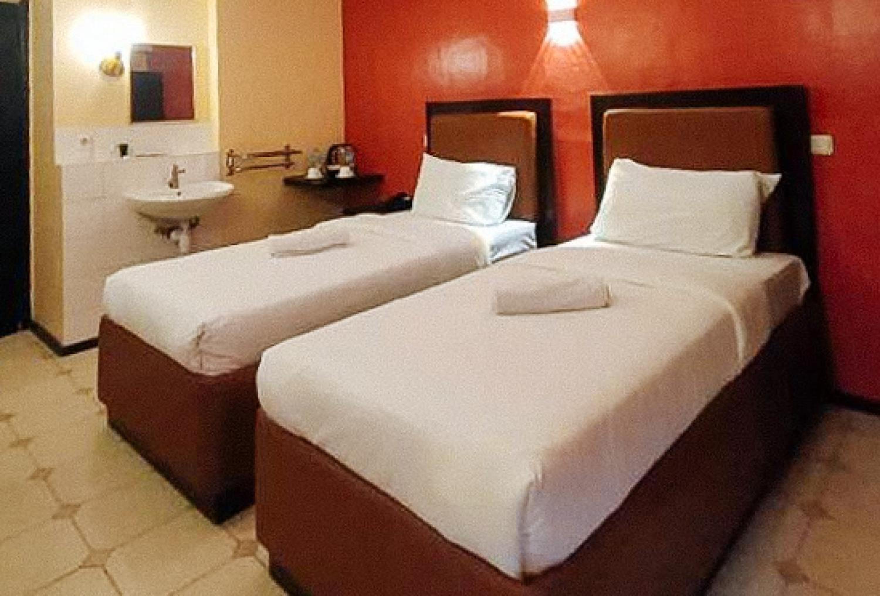 Deluxe Twin Room - Photo 4