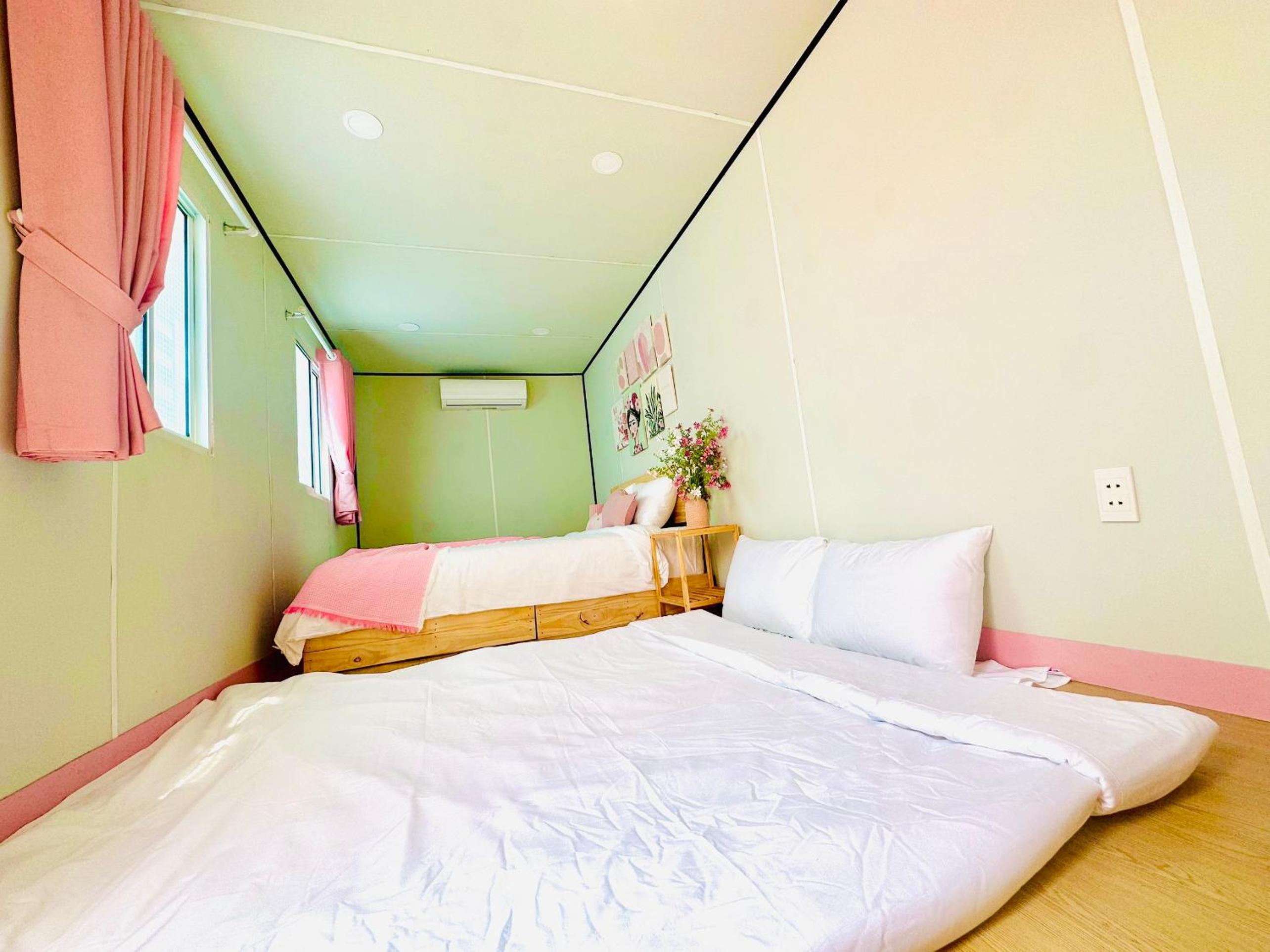 Quadruple Room - Photo 2