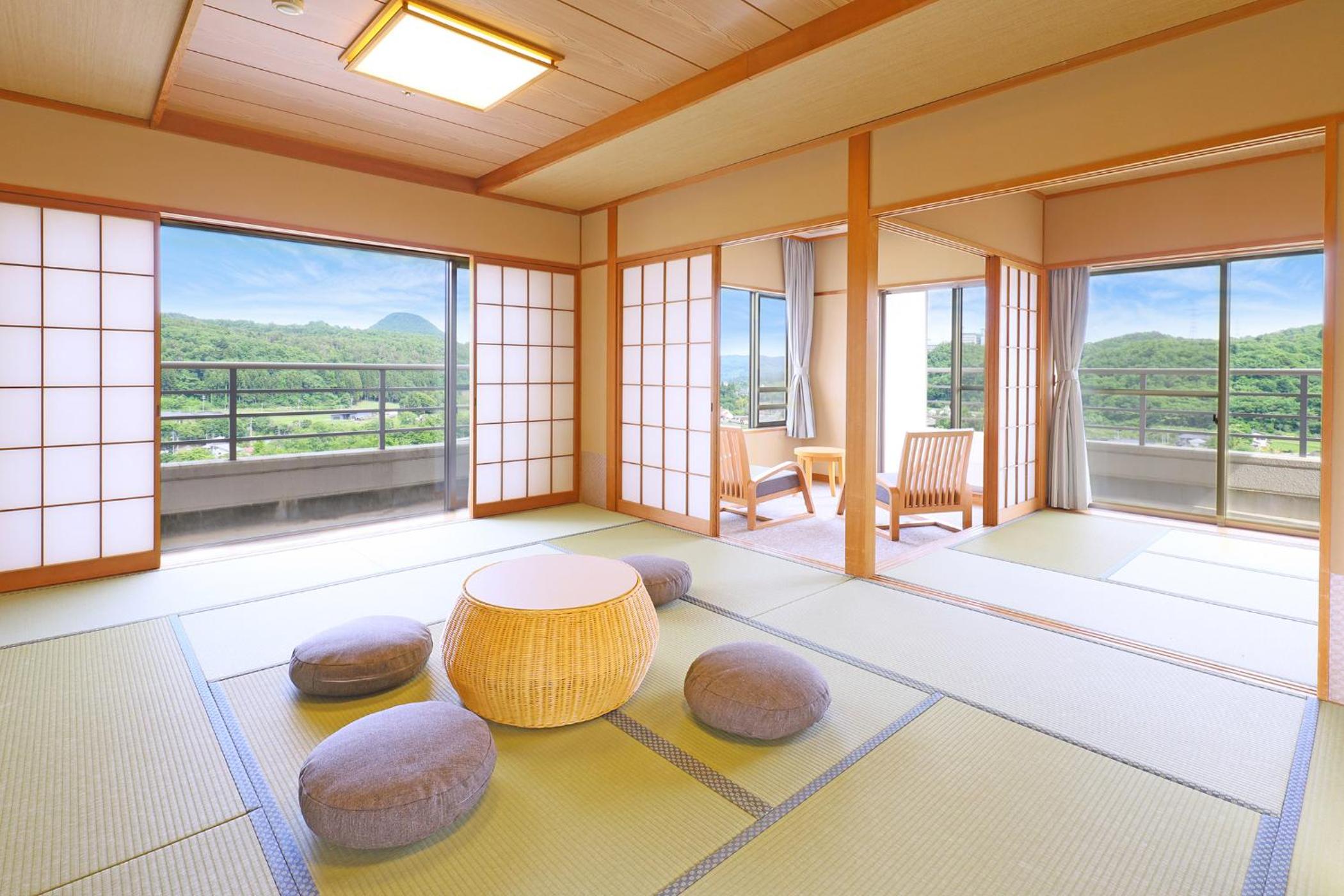 Japanese-Style Family Room - Non-Smoking - Main Building photo 2