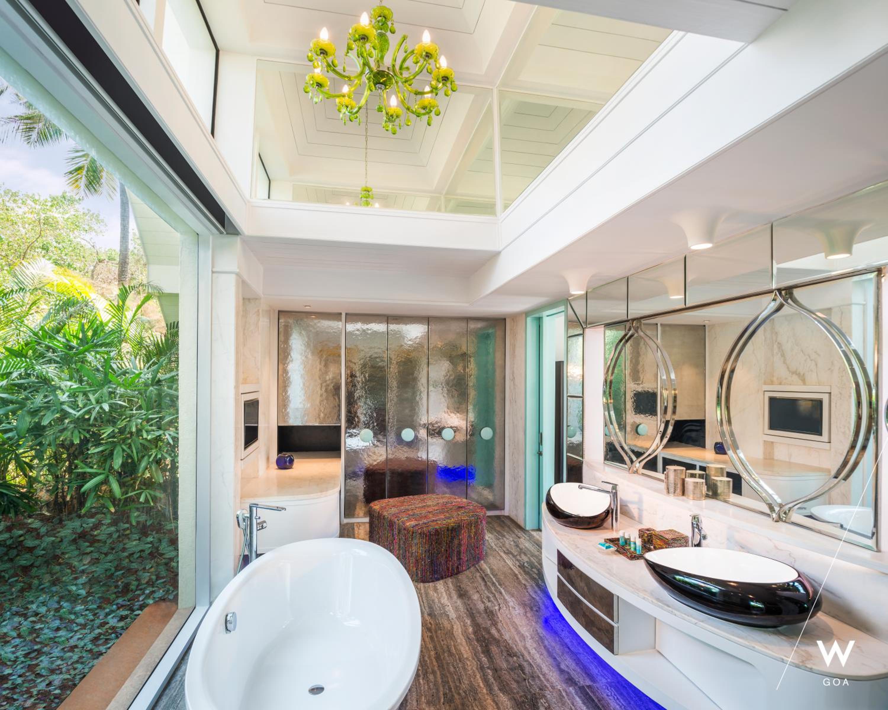 Two-bedroom, Seafront View, Oasis 2 photo