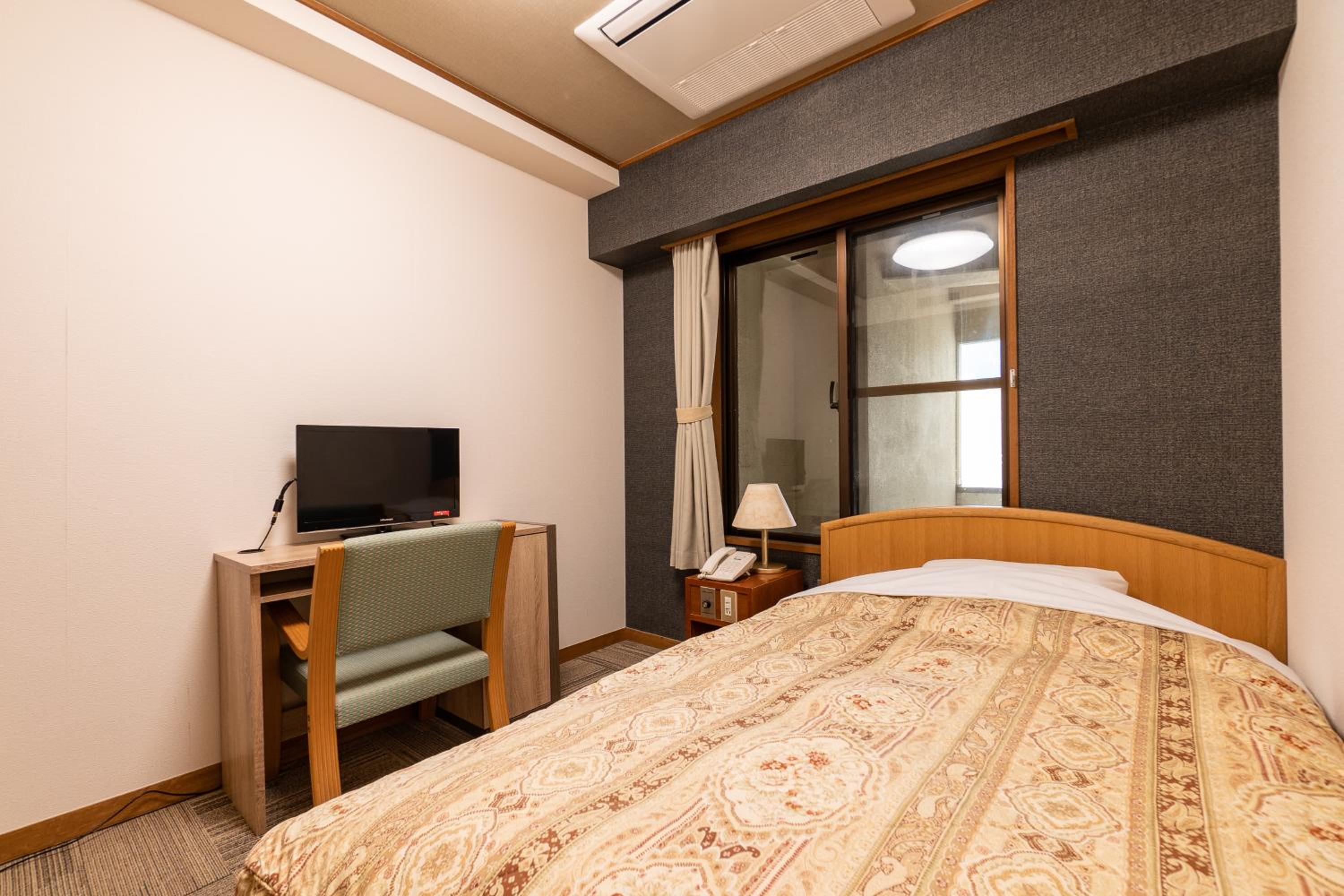 Economy Single Room - Indoor Bath - Non-Smoking - Photo 4