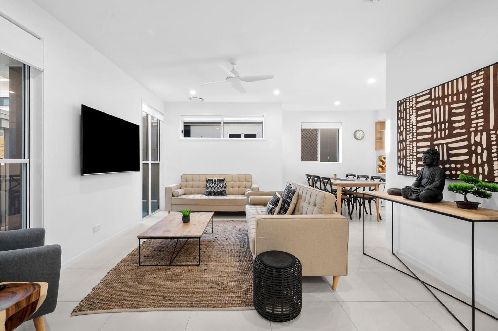 Three-Bedroom House photo 1