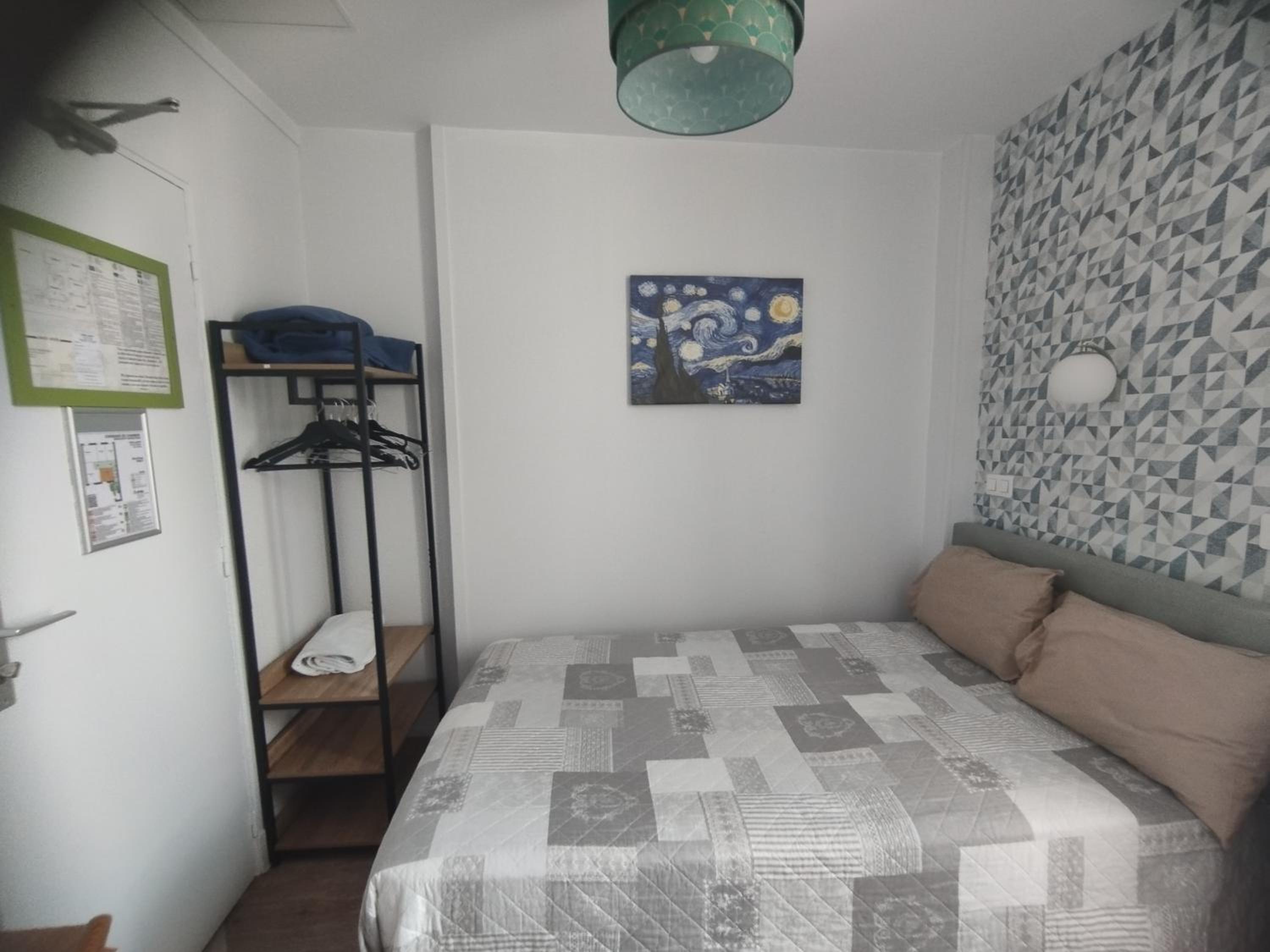 Standard Single Room with Shower photo 1