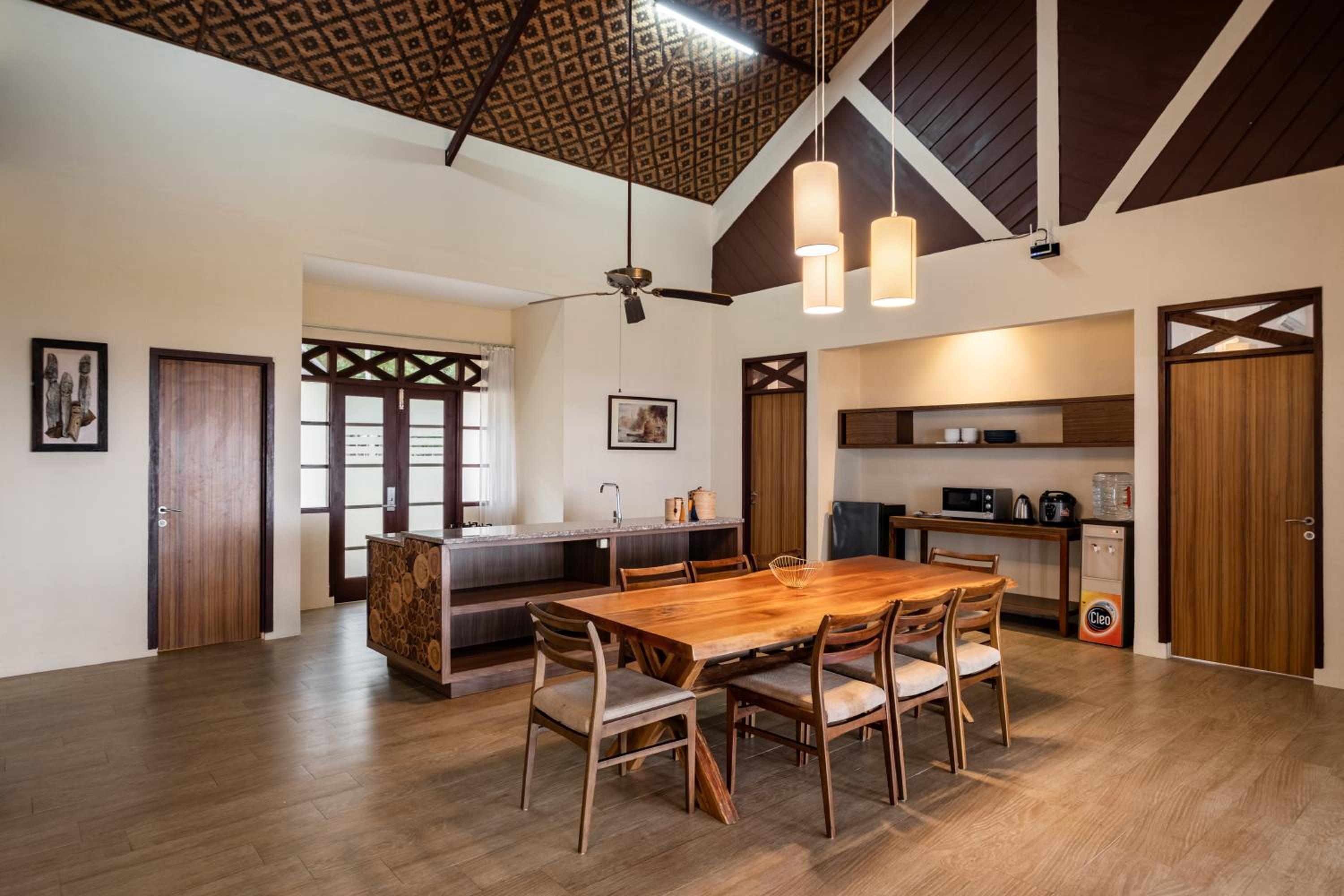 Villa with Sea View - Photo 11