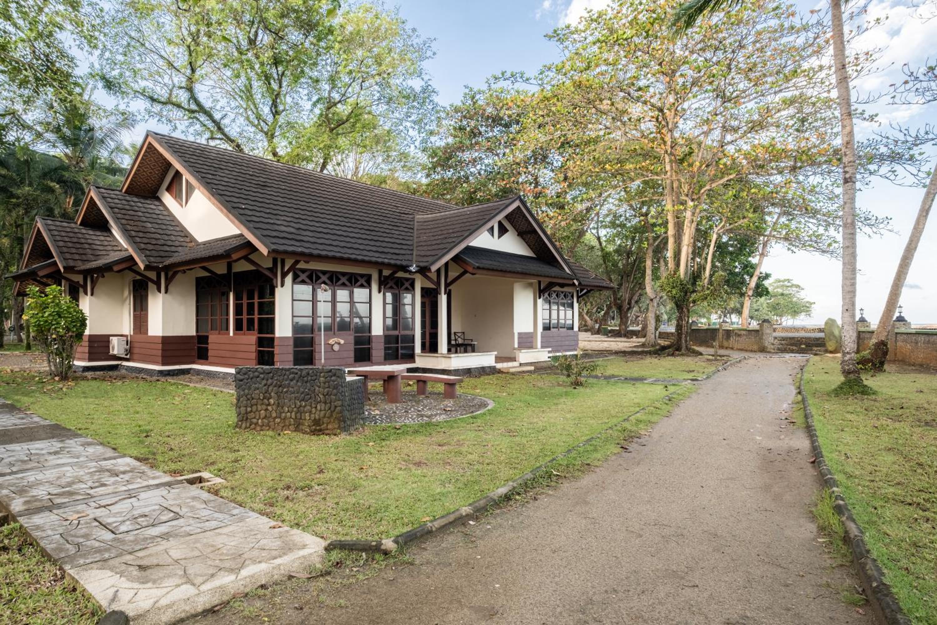 Villa with Sea View - Photo 4