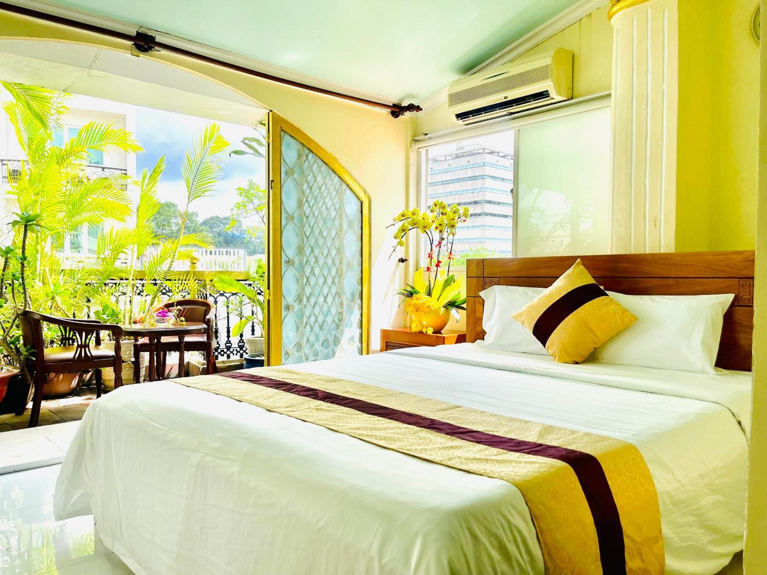 Suite with Balcony