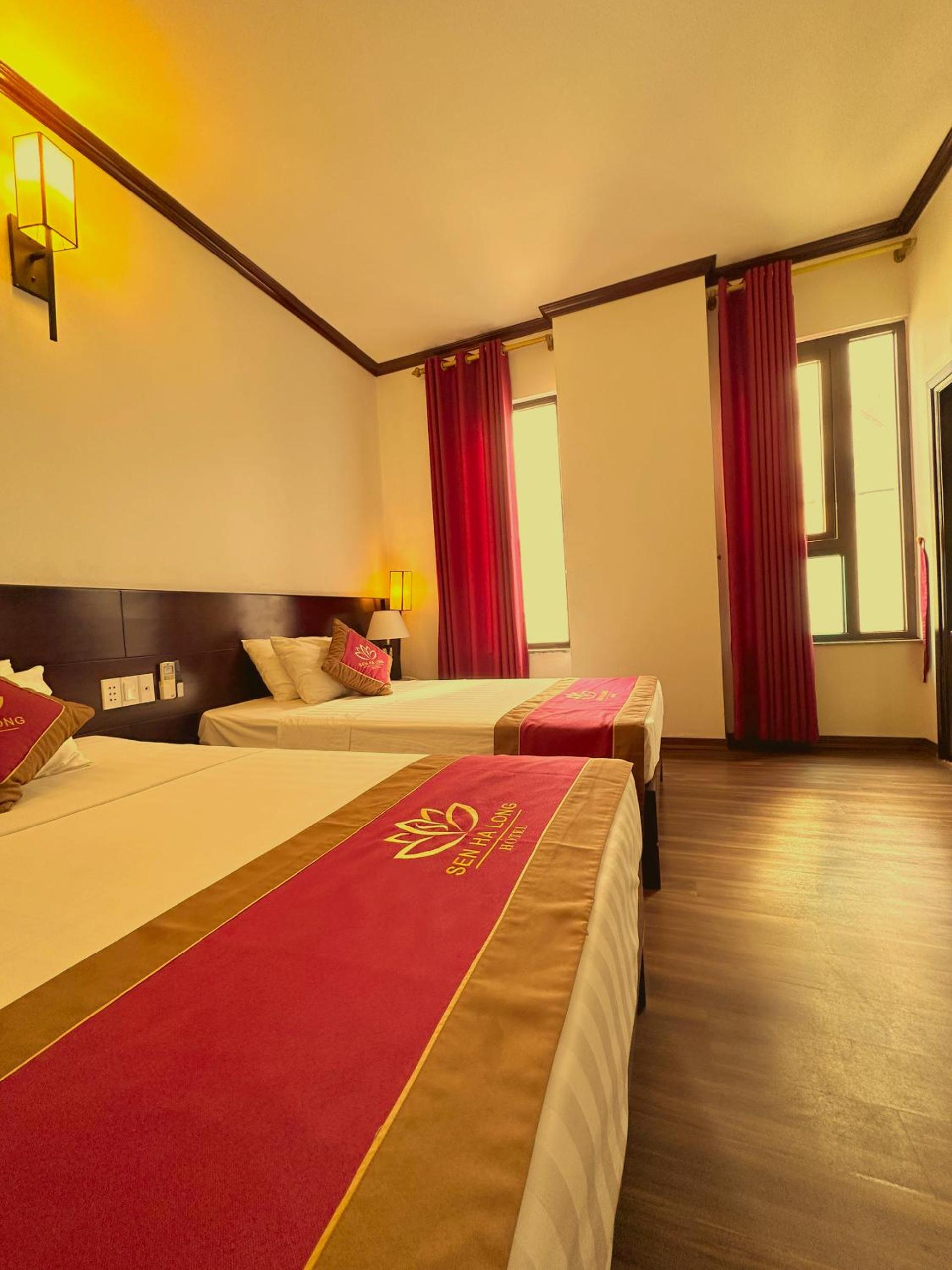 Twin Room - Photo 2