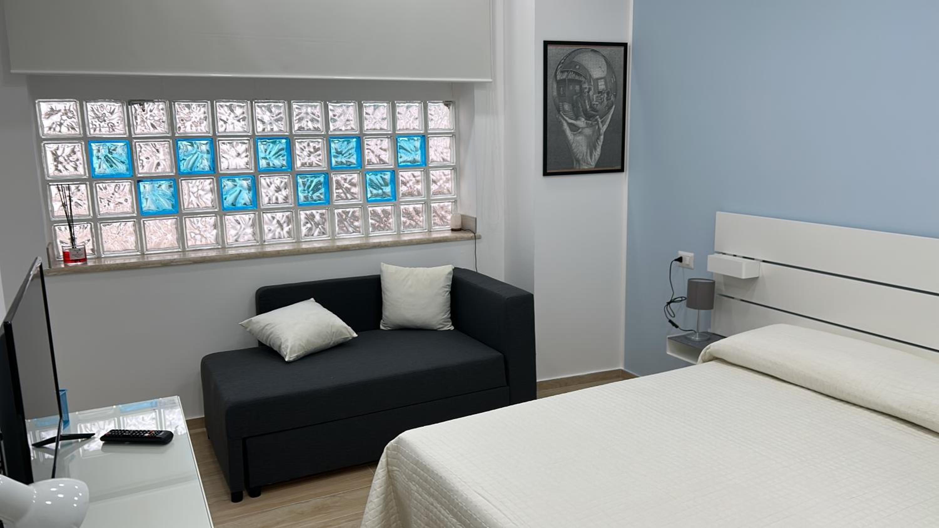 Large Double or Twin Room - Photo 1