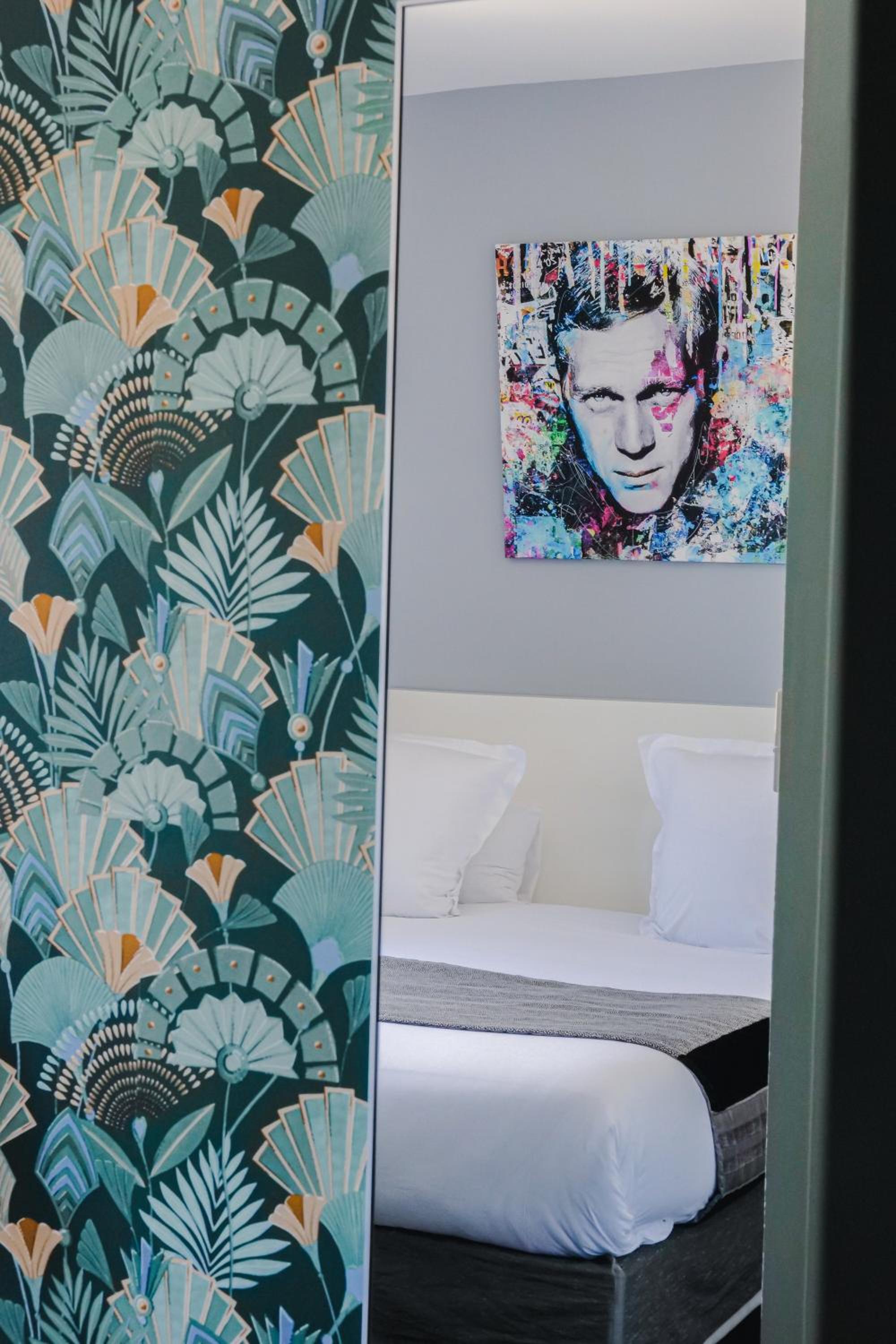 Queen Room photo 3