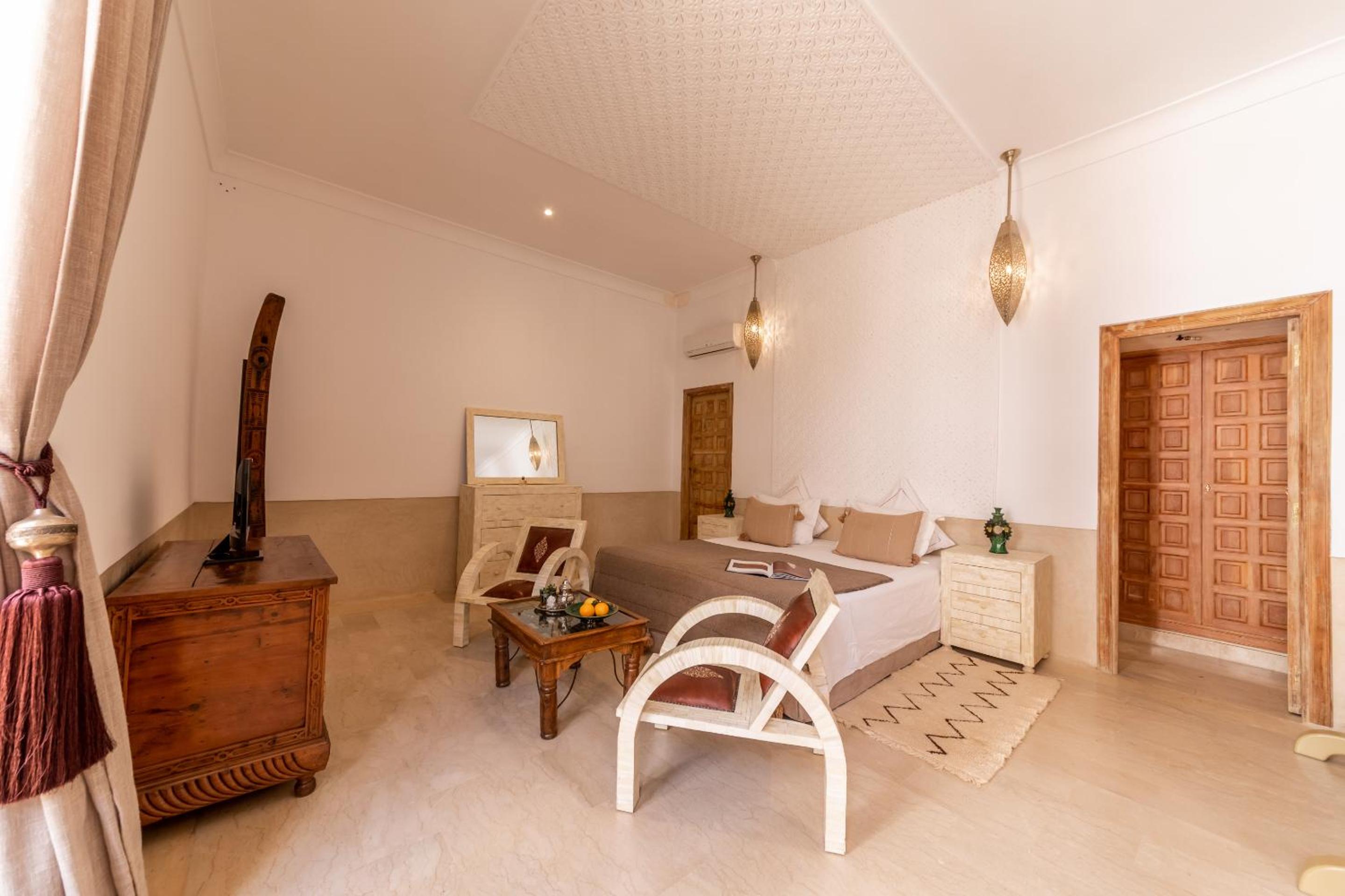 Deluxe Triple Room - Photo 3