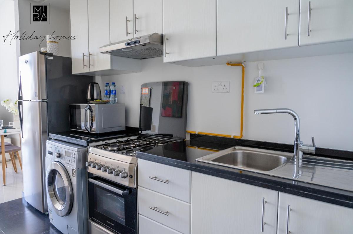 Studio Apartment photo 3