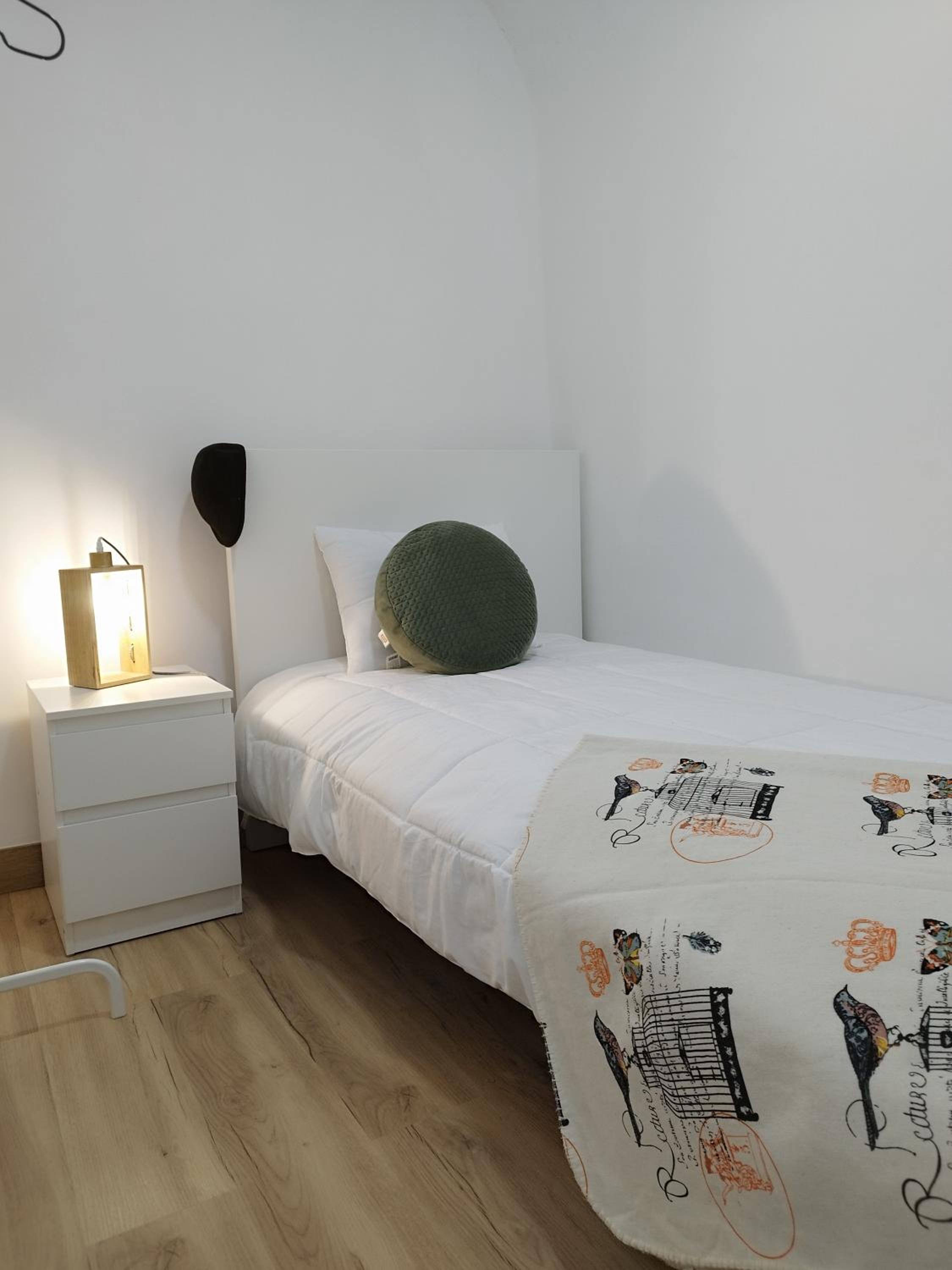 Four-Bedroom House photo 2