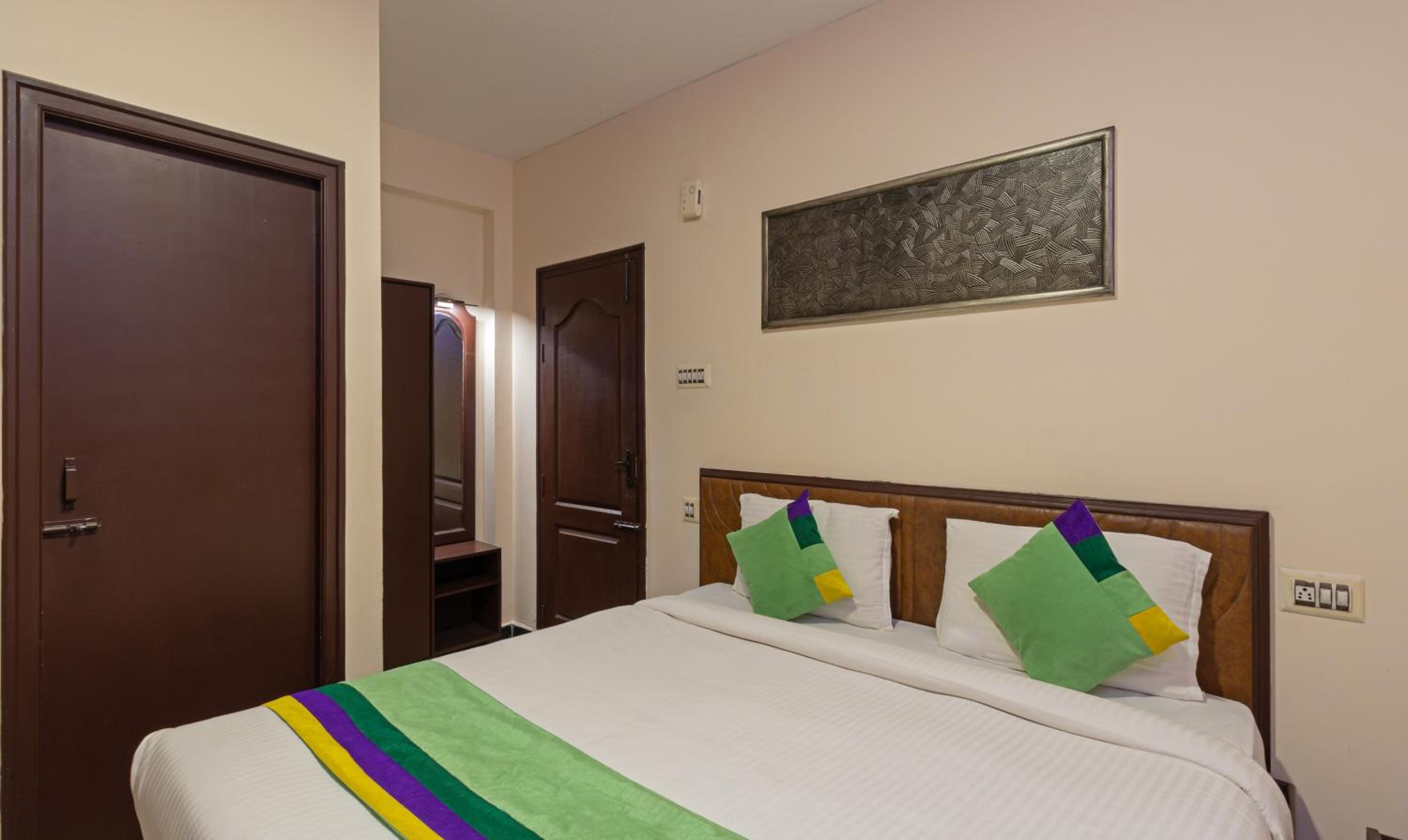 Economy Room  - Photo 5
