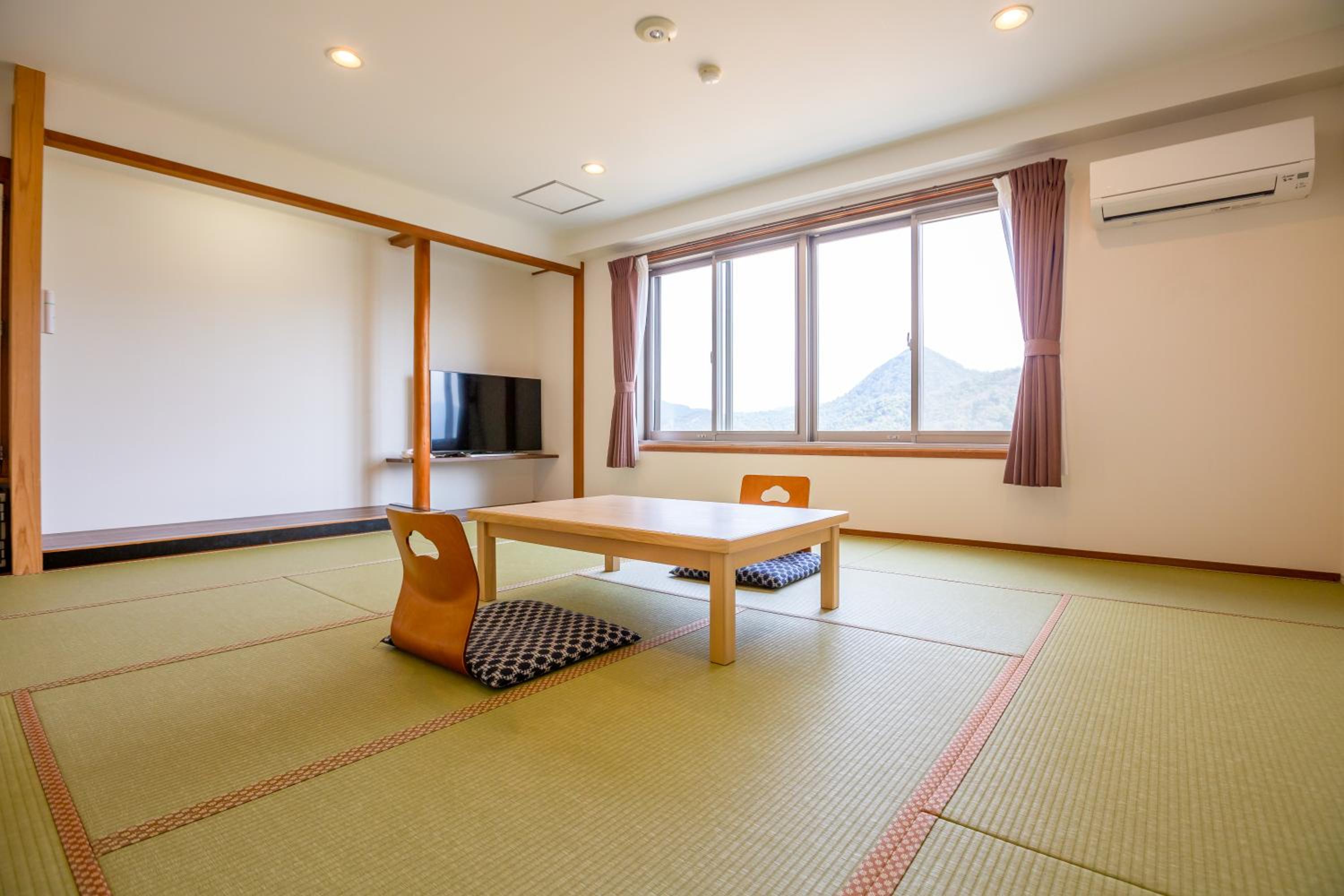 Standard Maisonette Twin Room 56 square yards - Indoor Bath - Non-Smoking photo 2