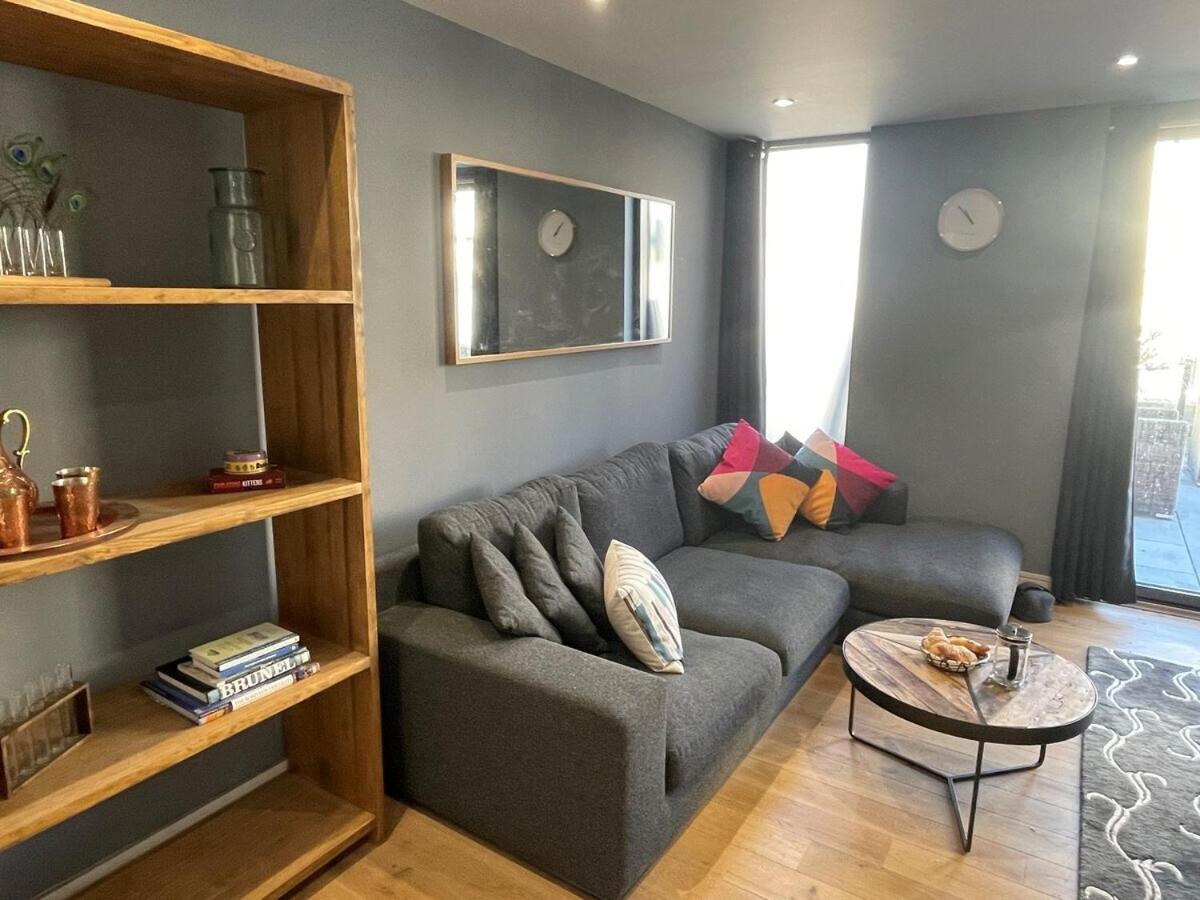 Classic Apartment photo 3