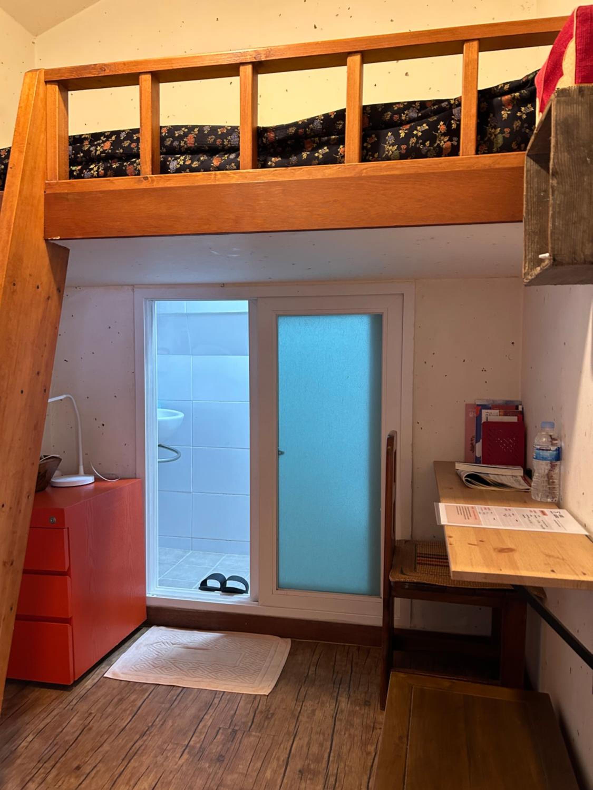 Single Room - Photo 5