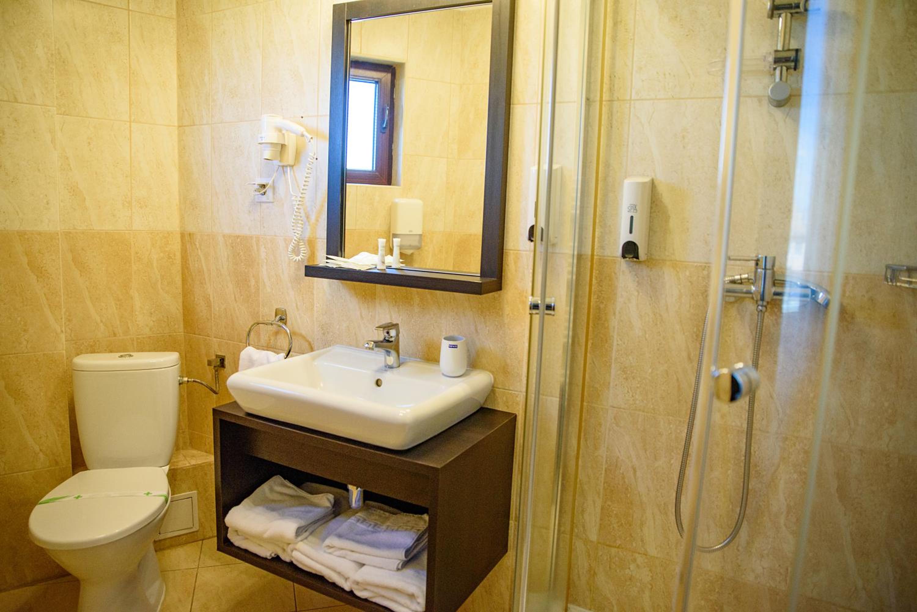Double Room - Photo 4