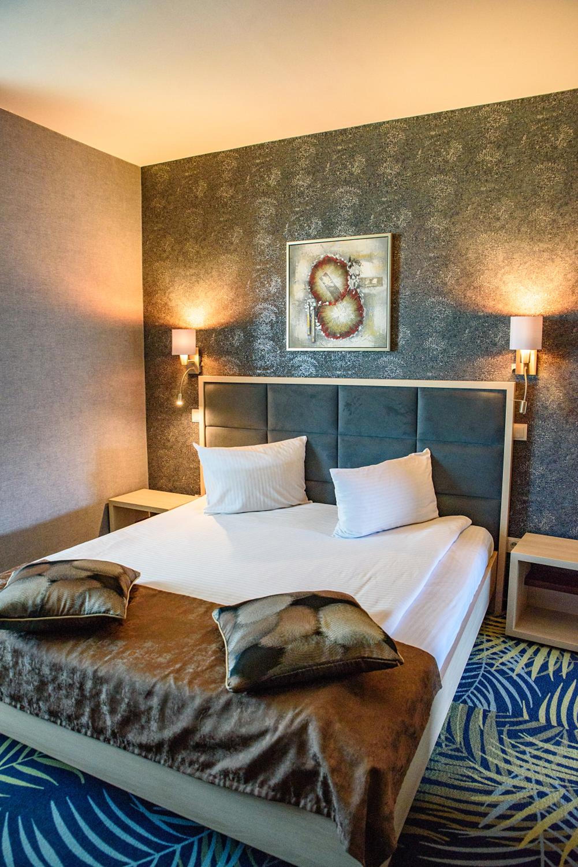 Double Room - Photo 5