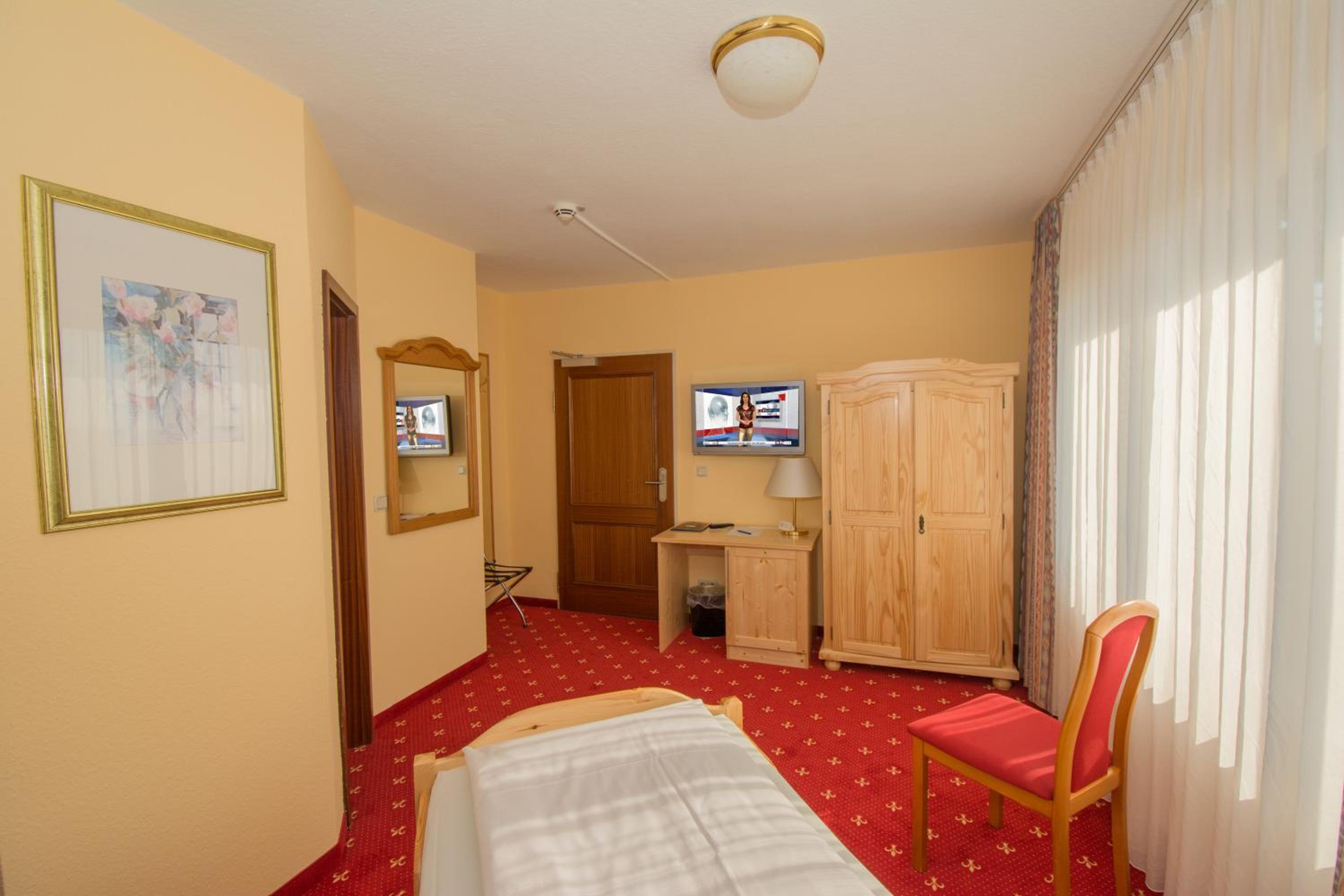Aktiv Single Room photo 3
