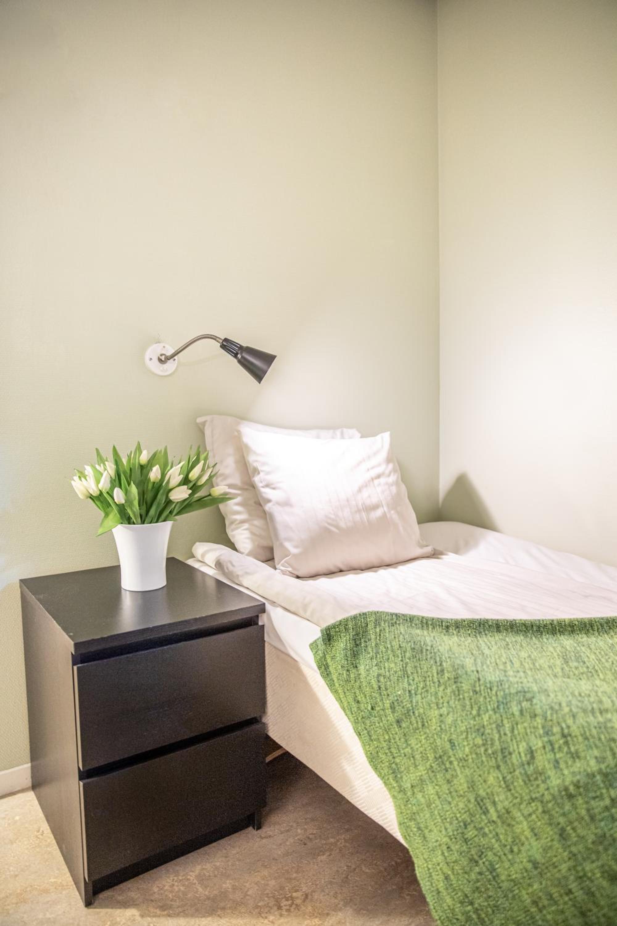 Single Room - Photo 1