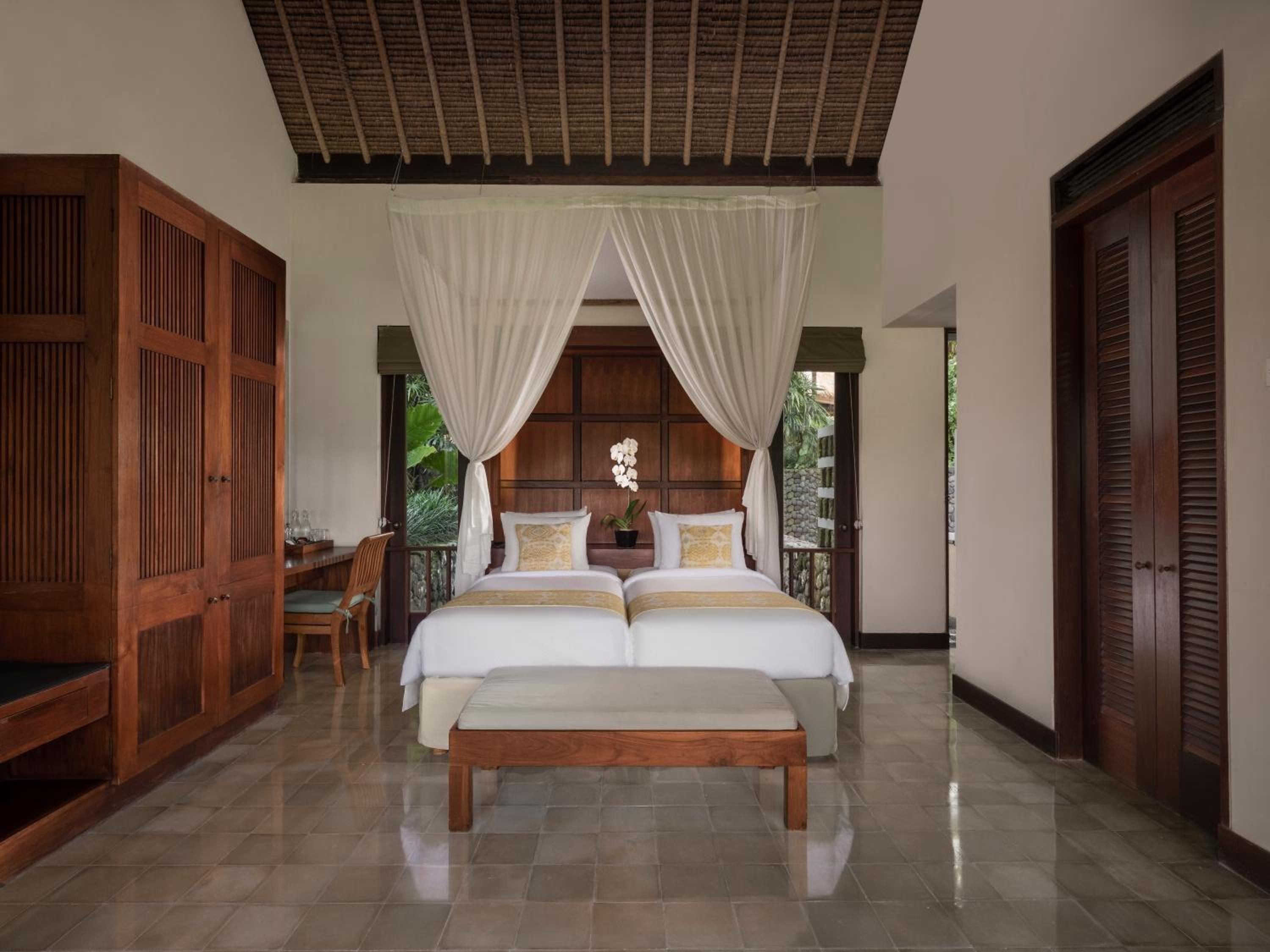 Twin Room ,Daily Afternoon Tea, Complimentary 60-minute photography session with one photo included, Daily schedule shuttle service to Ubud, Daily wellness activities, Bicycles for personal use around the resort