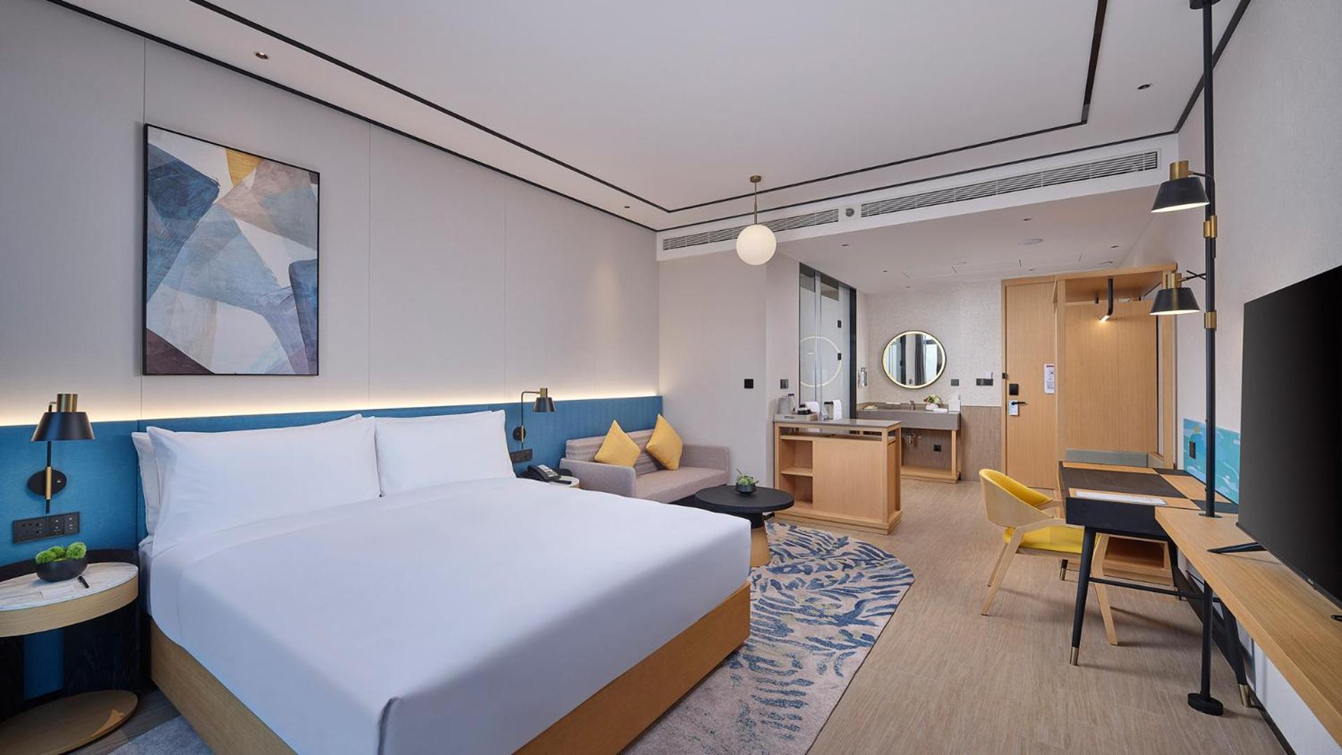 Superior King Room