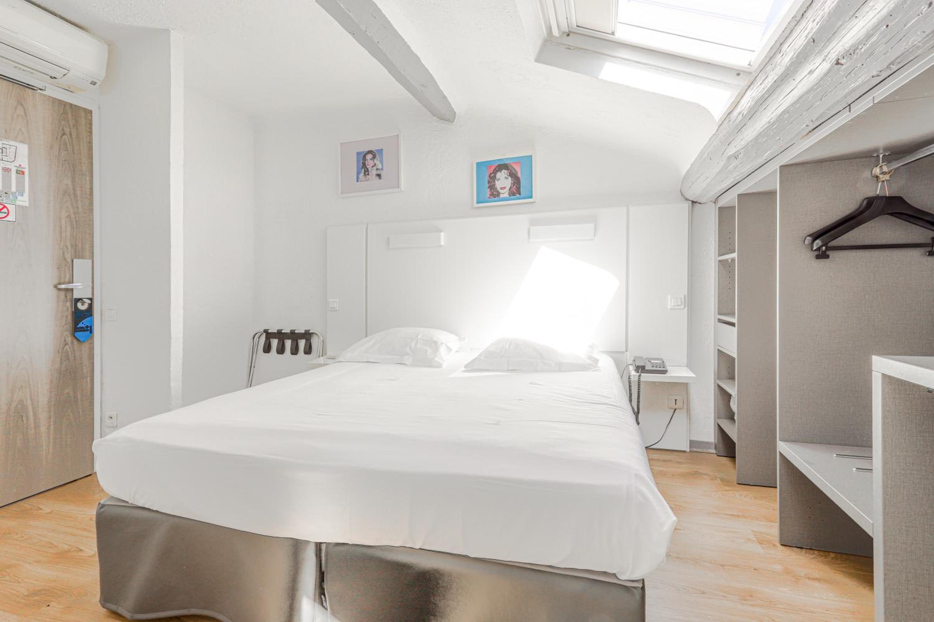 Standard Room - Photo 2