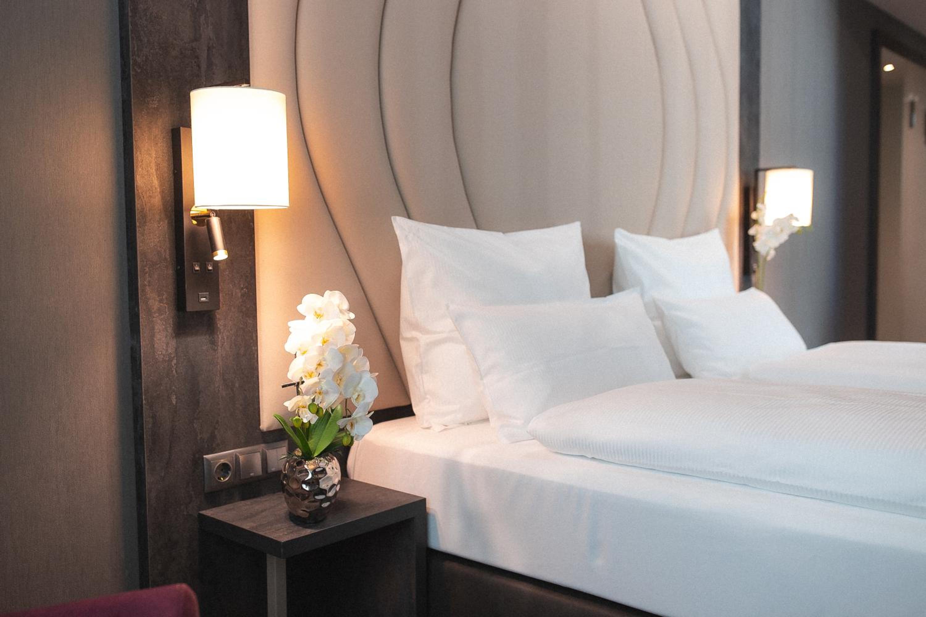 Premium Double Room - Photo 6