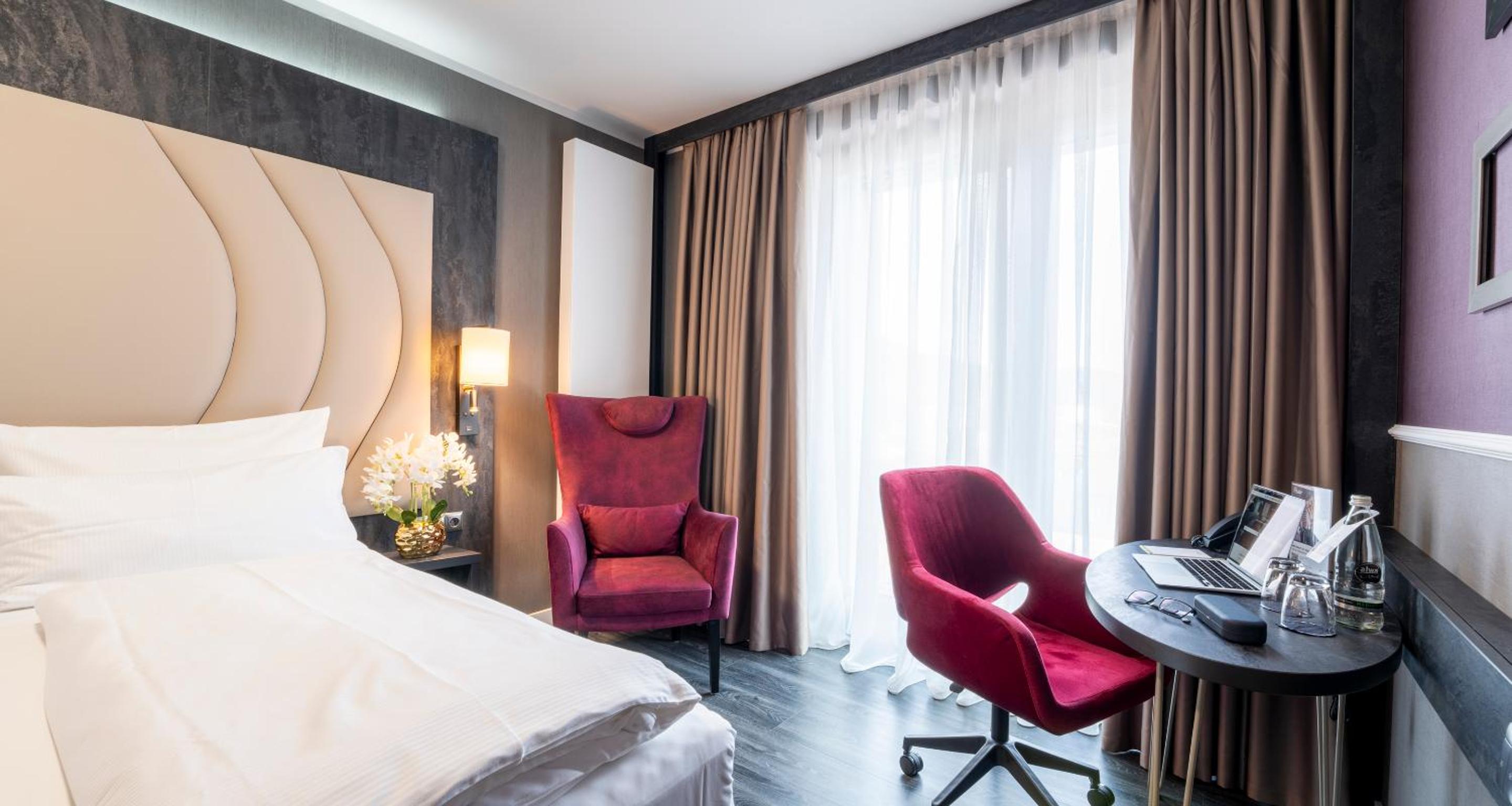 Premium Double Room - Photo 4