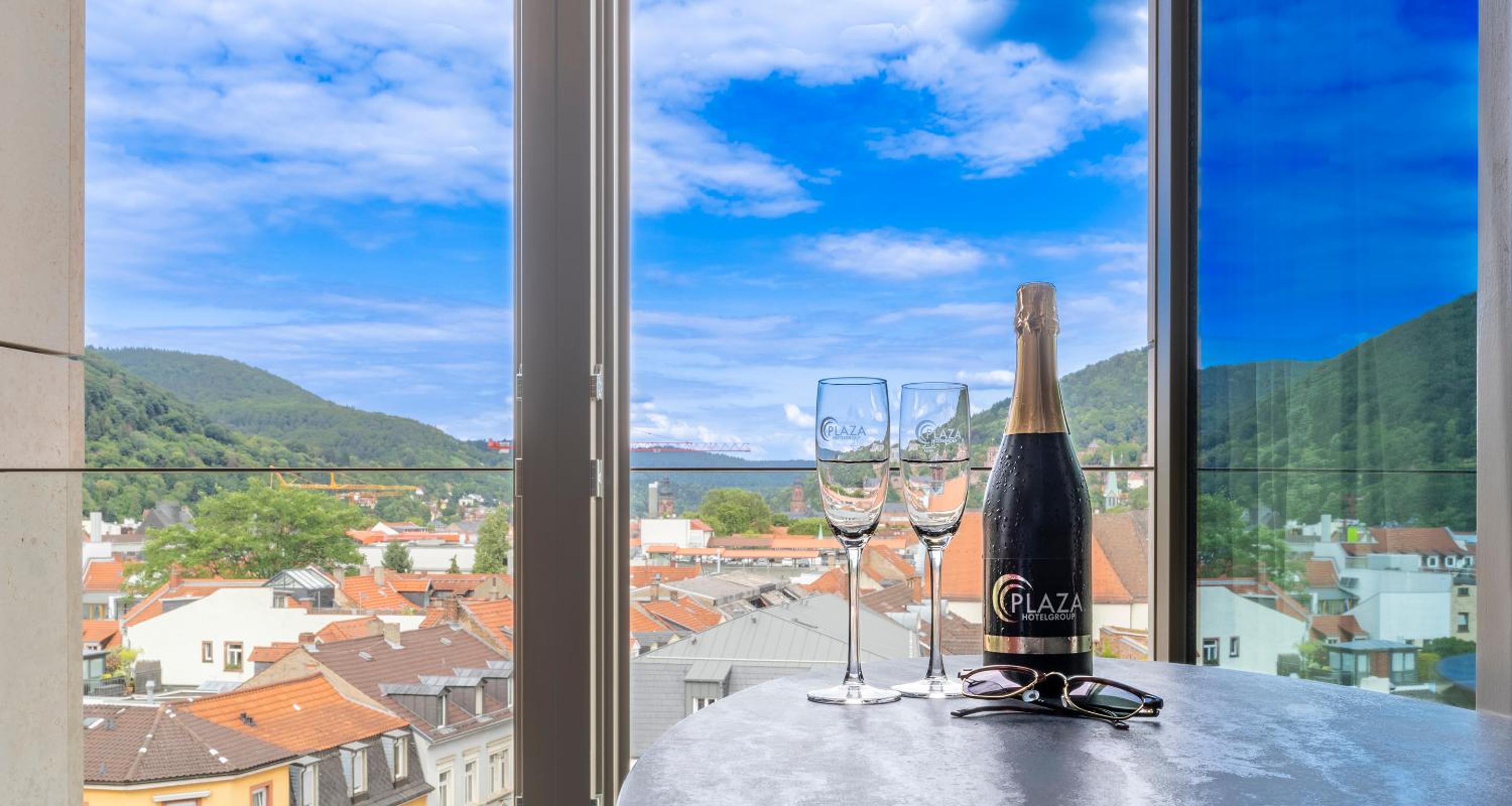 Premium Triple Room with Castle View - Photo 7
