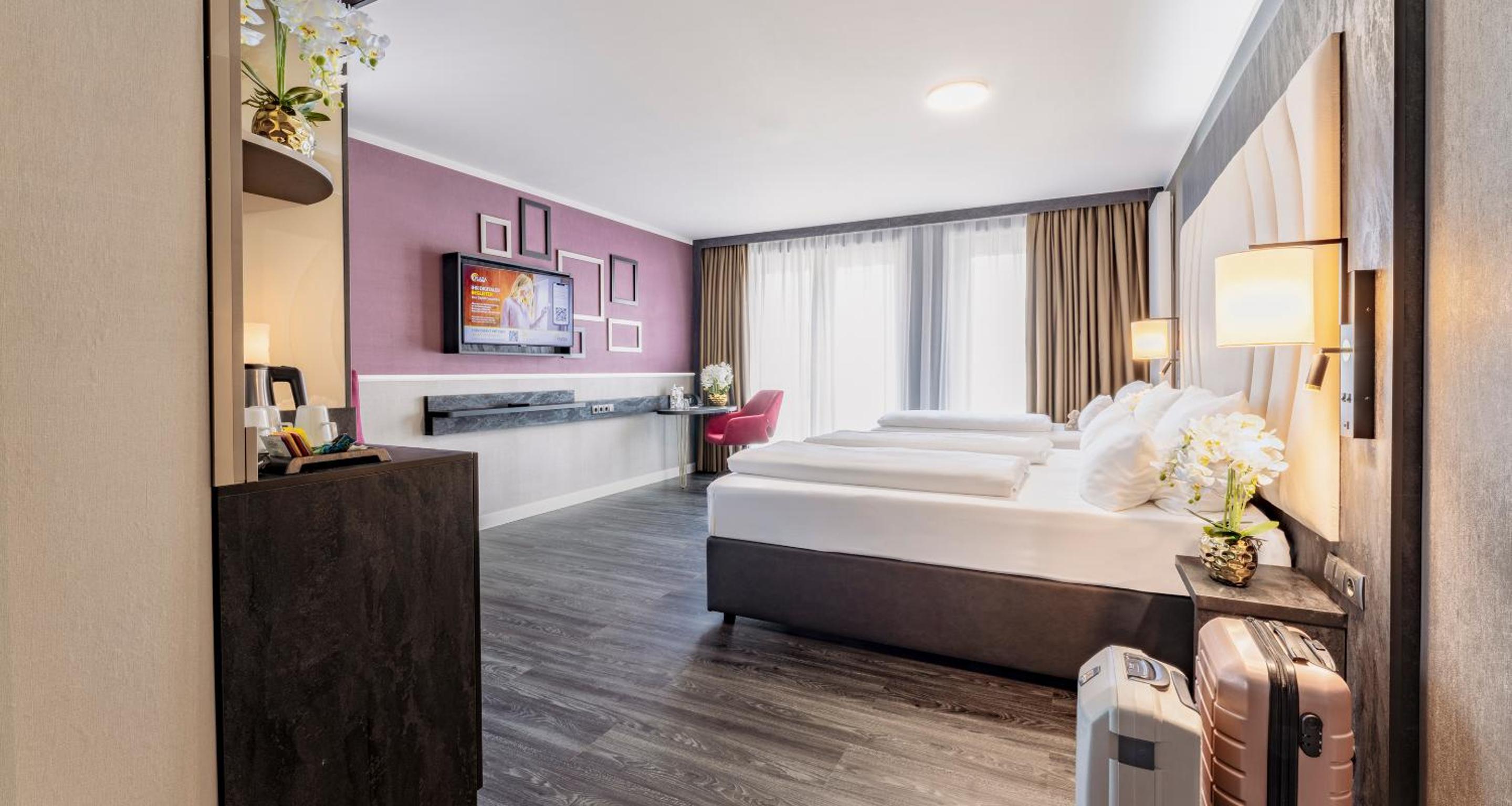 Premium Triple Room - Photo 2