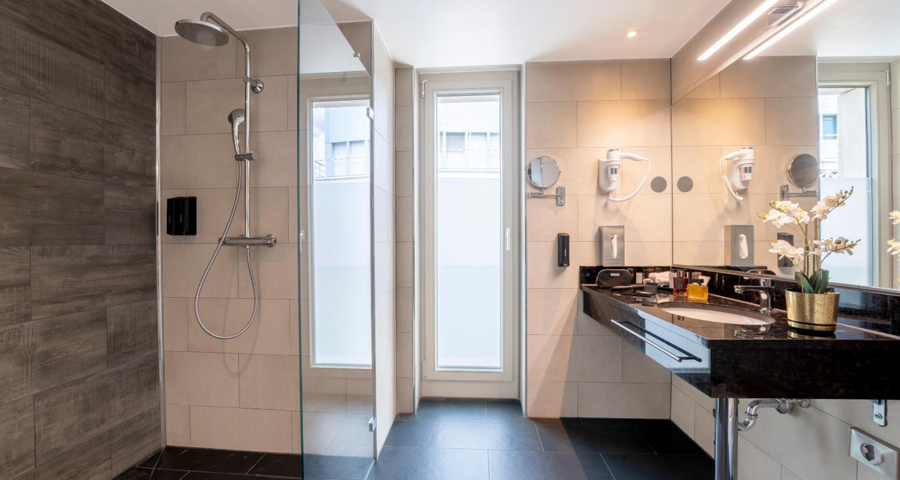 Premium Triple Room - Photo 3