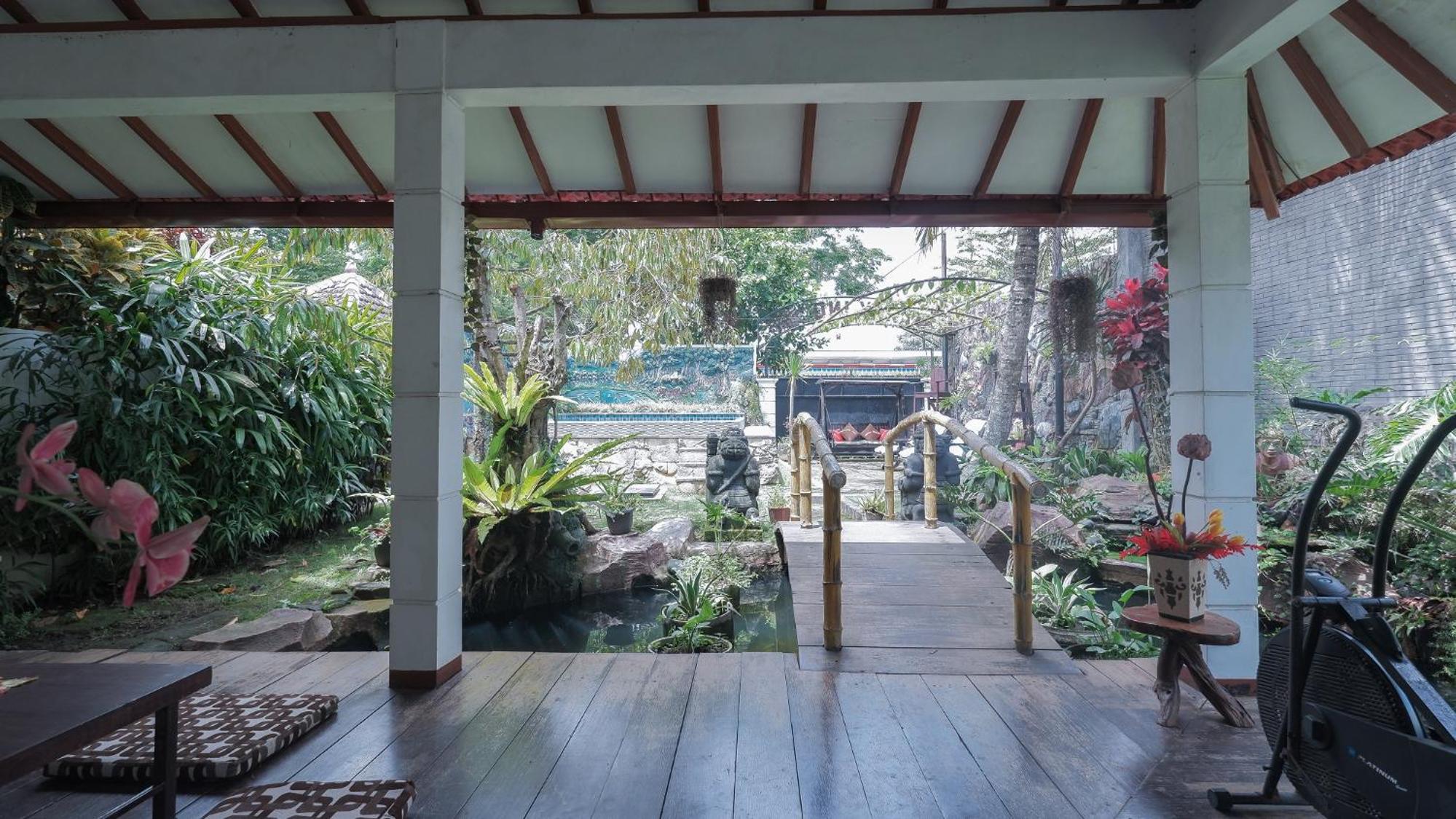 Villa with Private Pool photo 2