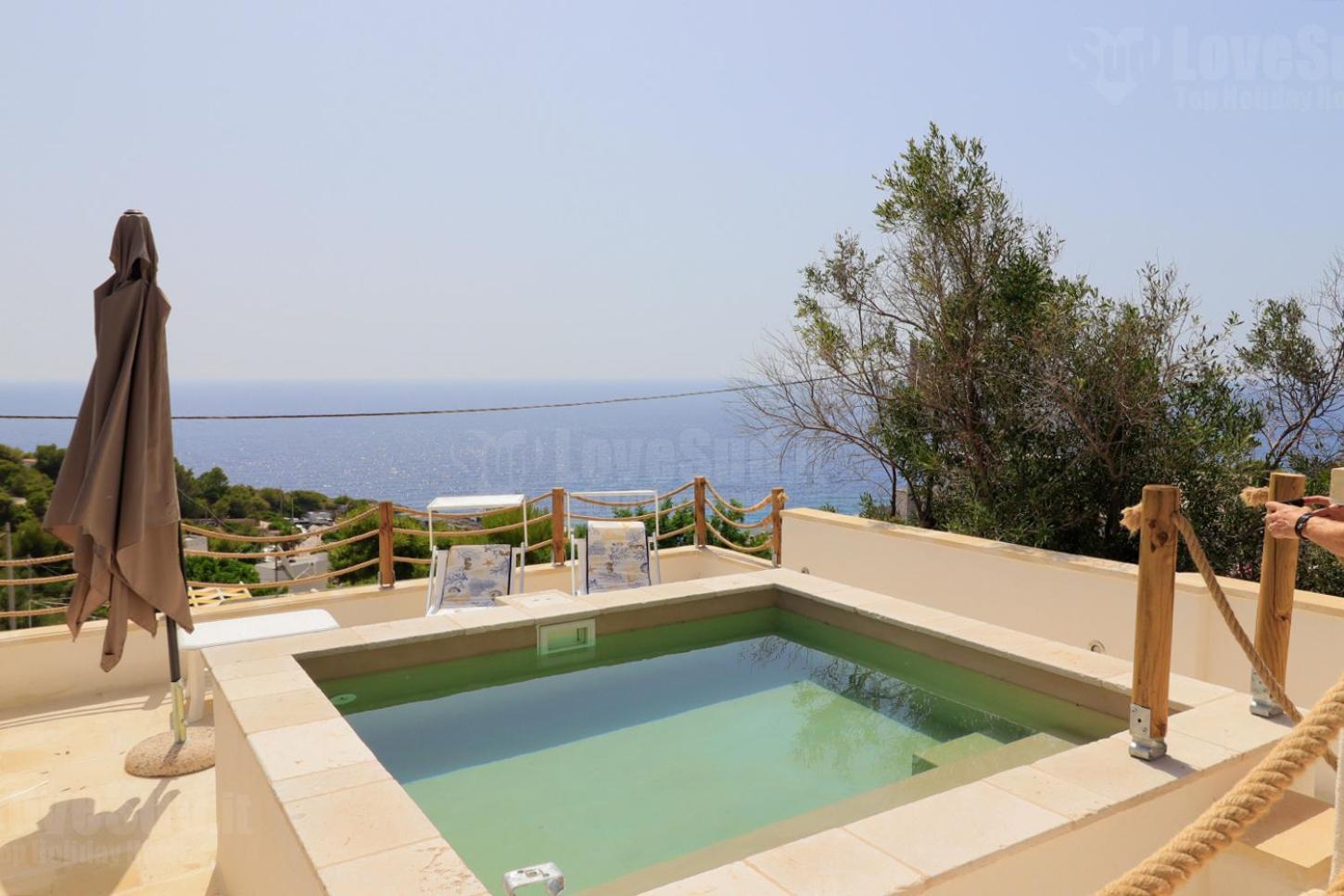 Two-Bedroom House photo 3