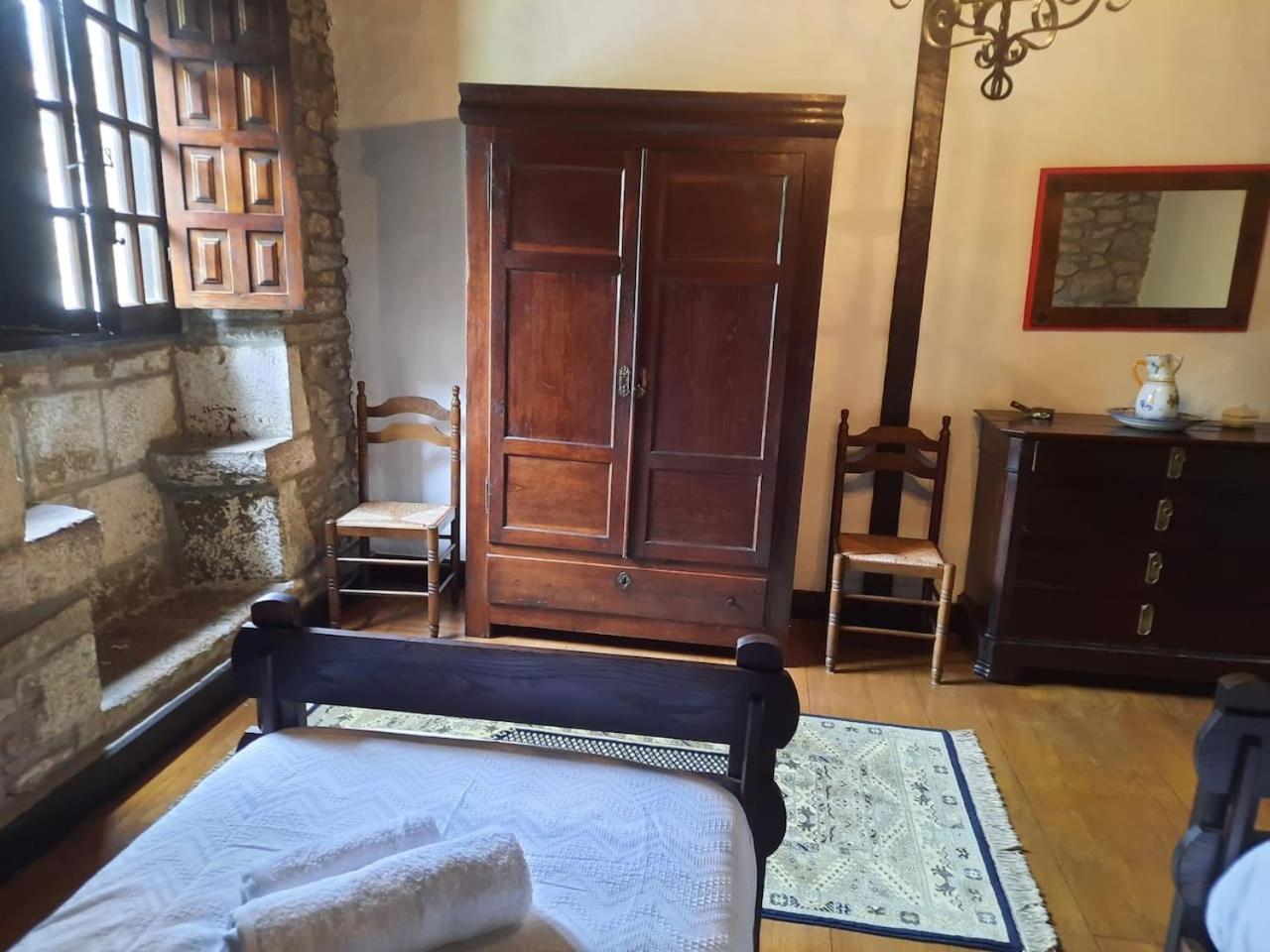 Casa de cuatro habitaciones