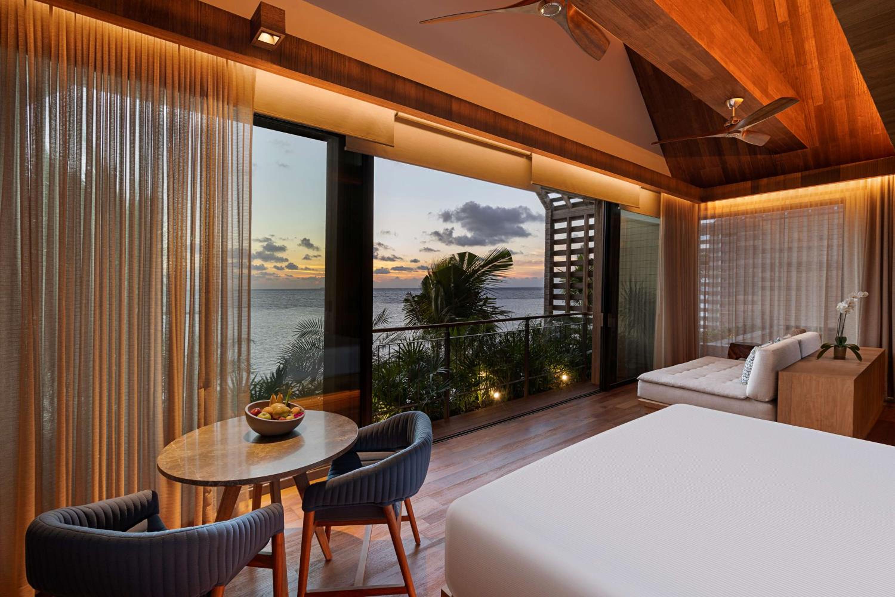 Oceanfront Balcony Pool Suite - Photo 1
