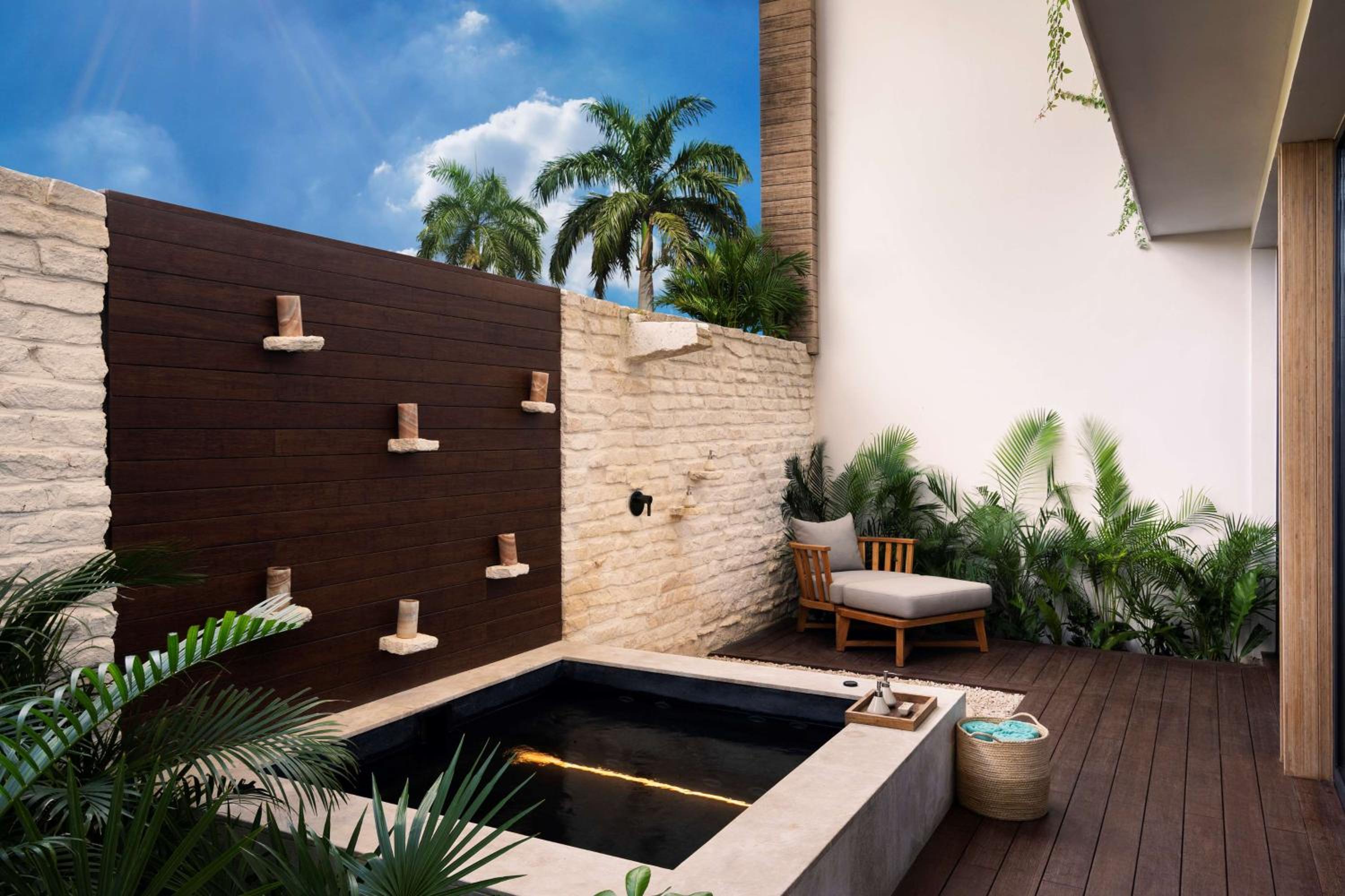 Beachfront Terrace Pool Suite - Photo 5
