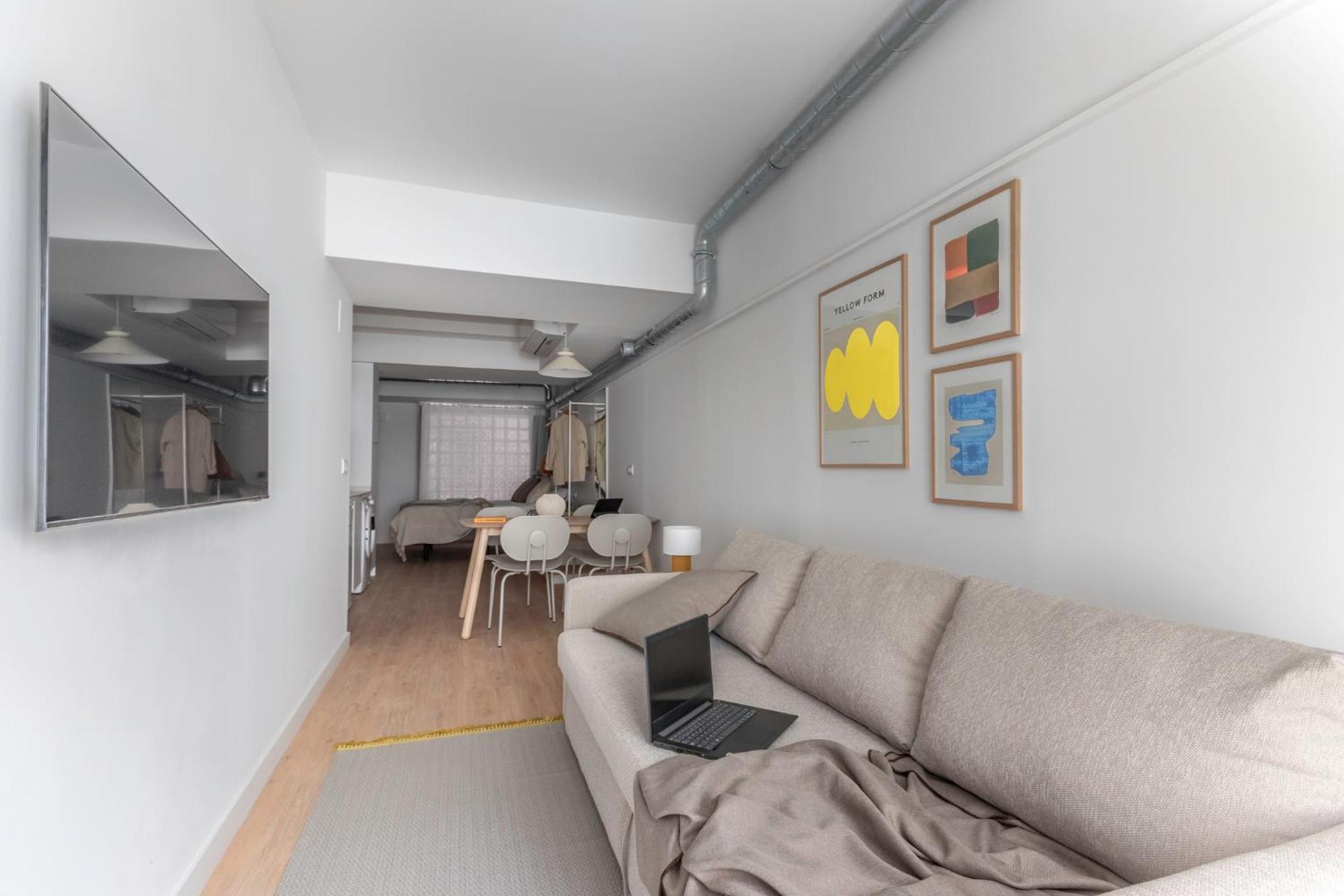 Family Studio - Photo 4