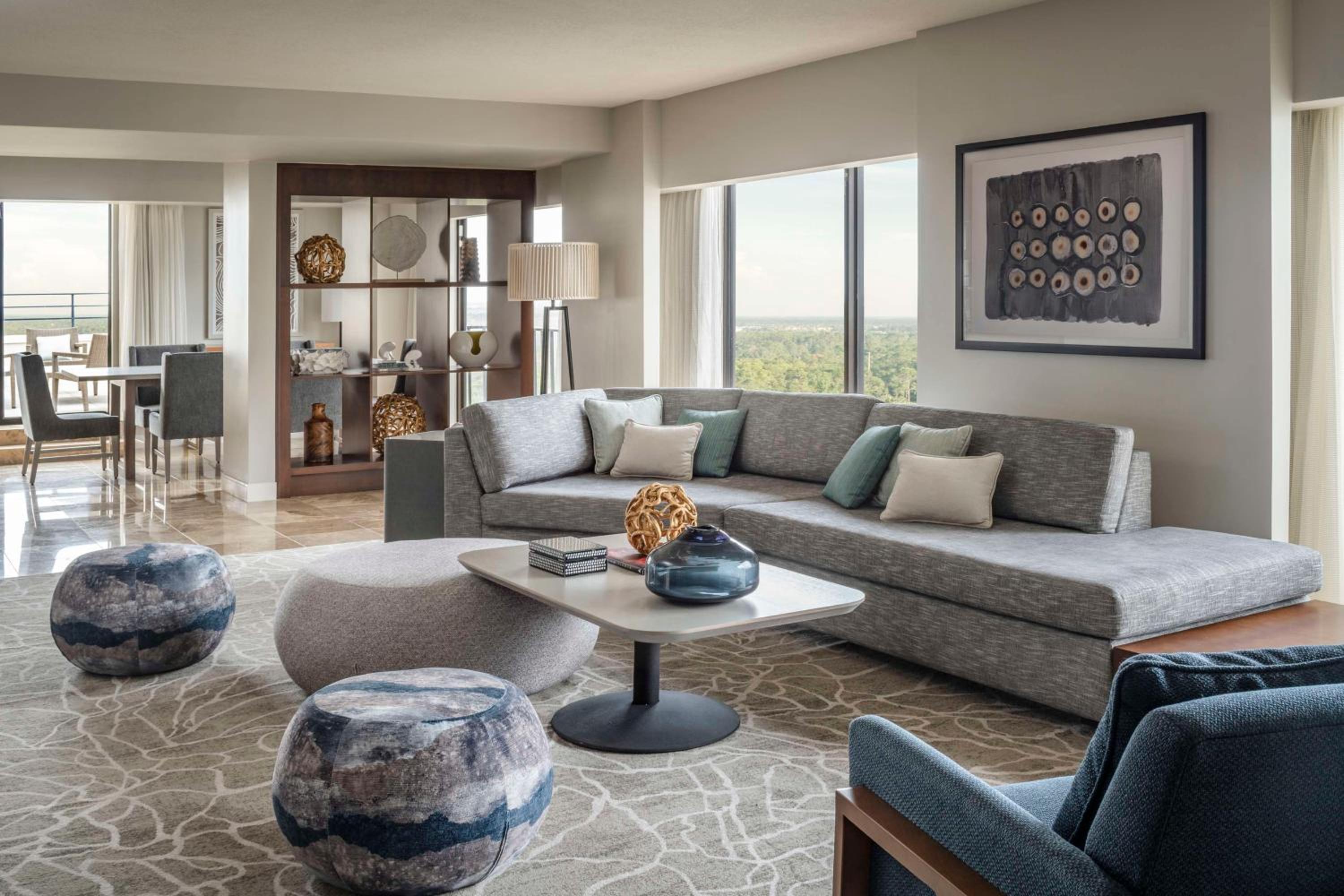 Bi-Level Suite - Photo 1
