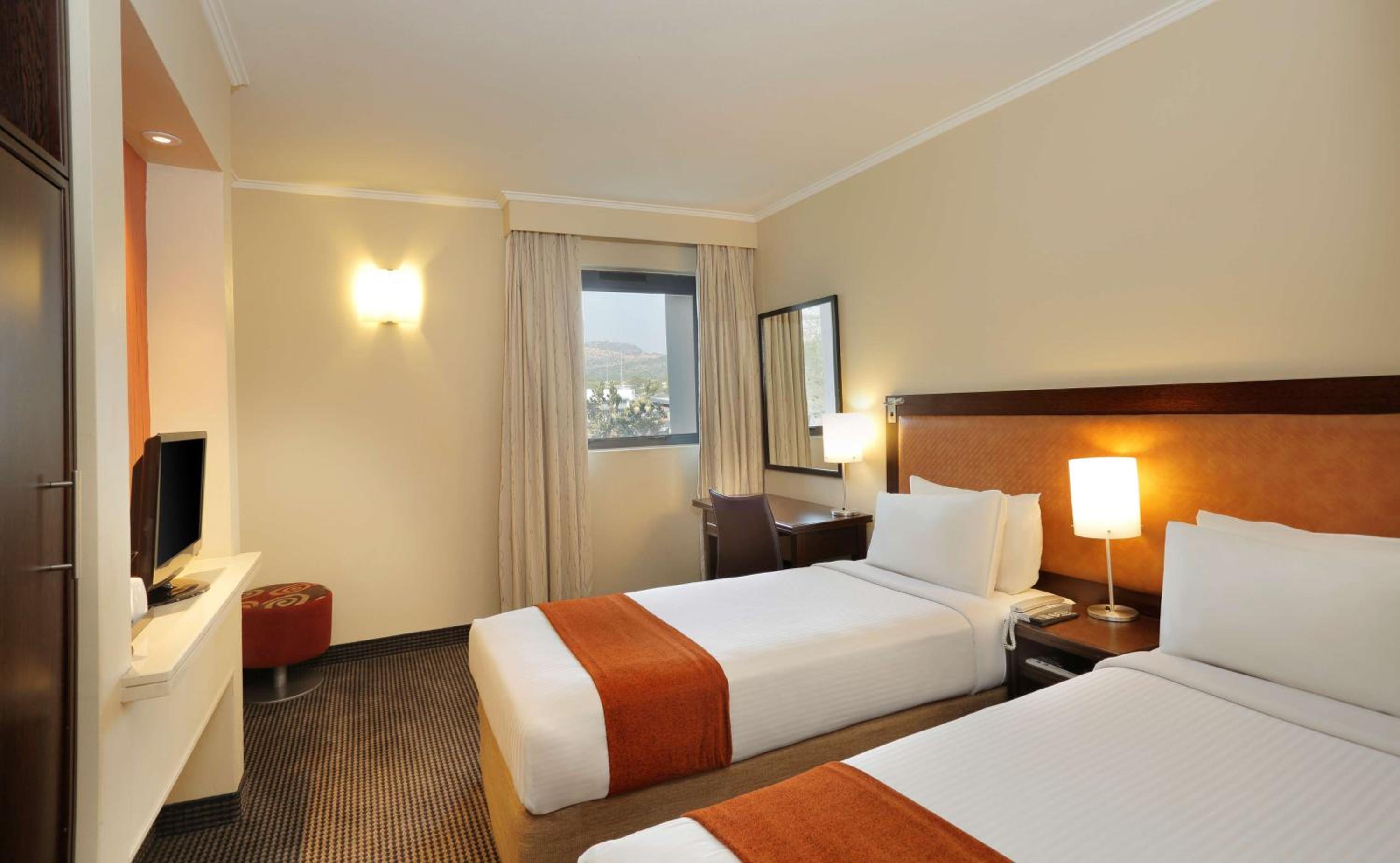 Standard Room Twin Beds Smoking photo 2