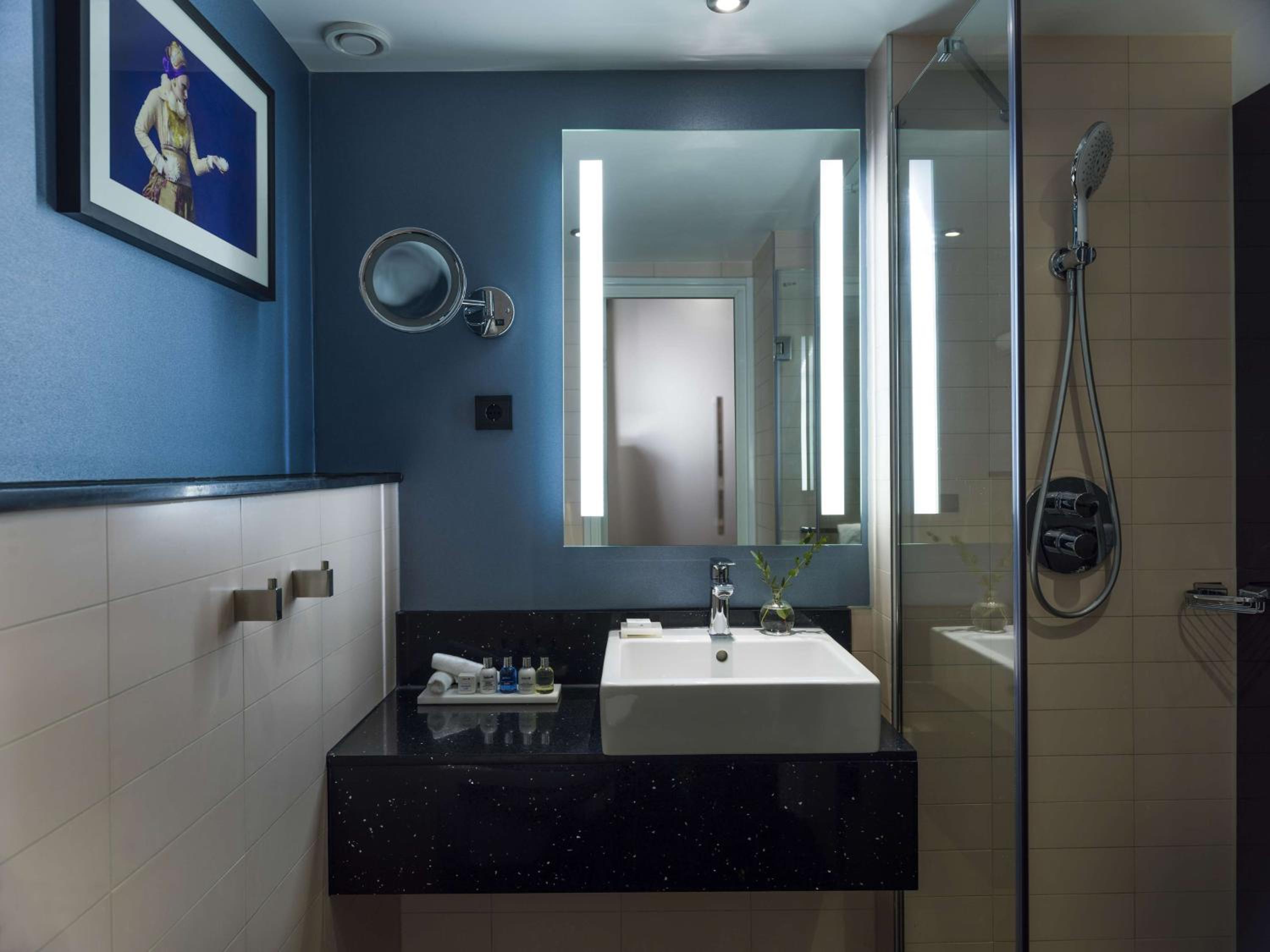 Superior Room - Photo 6
